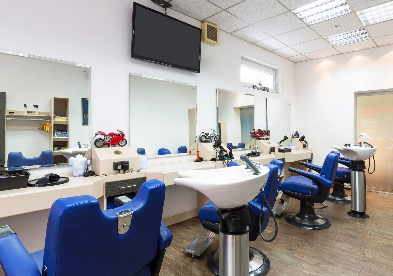 Agrandir la photo Salon de coiffure à vendre - 91 - Essonne