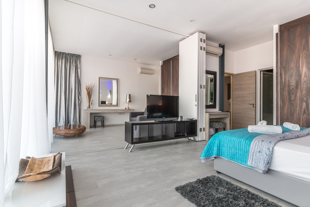 Agrandir la photo Hôtel à vendre - 240.0 m2 - 92 - Hauts-de-Seine
