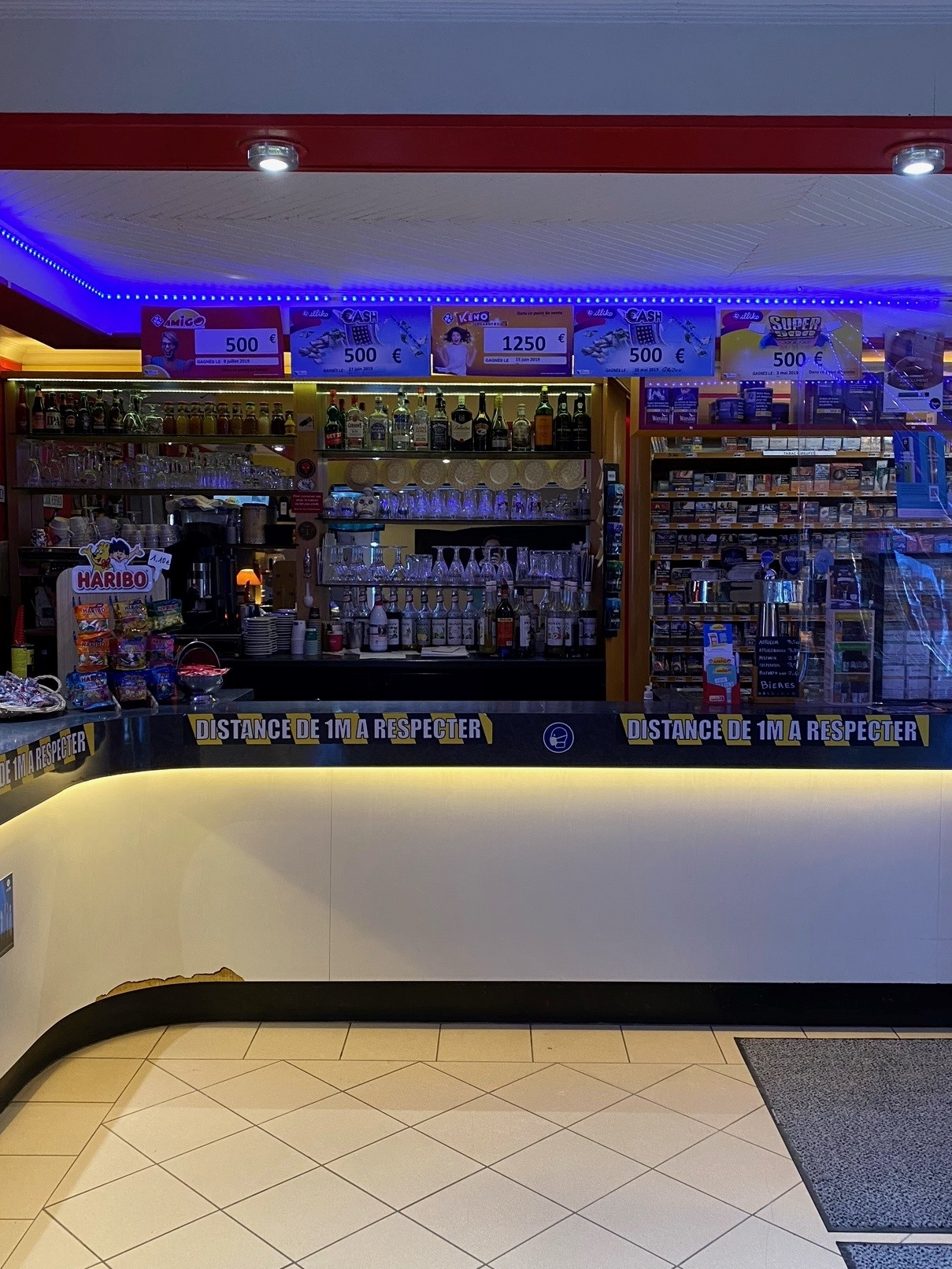 Agrandir la photo Bar à vendre - 260.0 m2 - 02 - Aisne