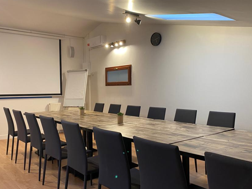 Agrandir la photo Restaurant à vendre - 222.0 m2 - 77 - Seine-et-Marne