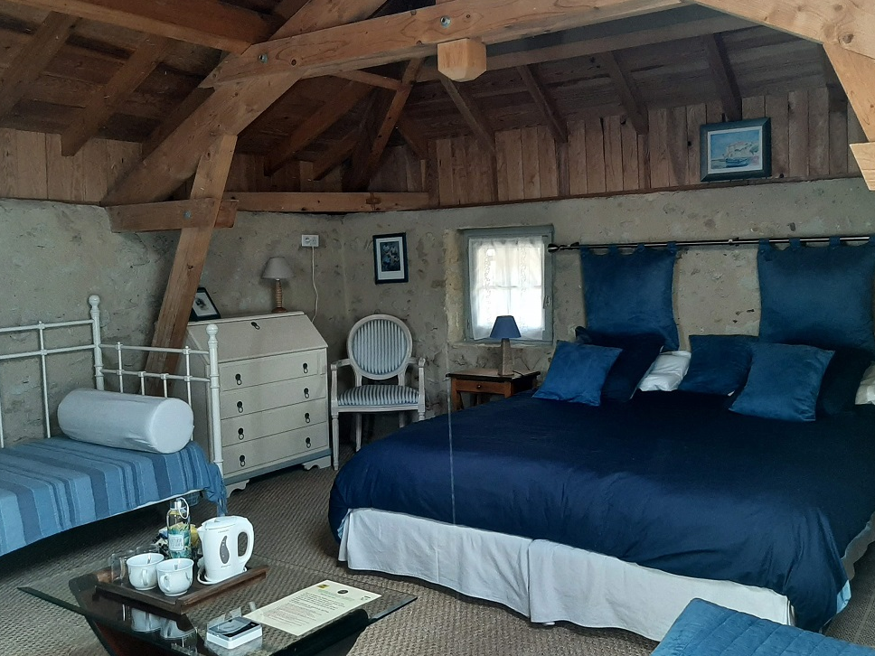 Agrandir la photo Hôtel à vendre - 550.0 m2 - 32 - Gers