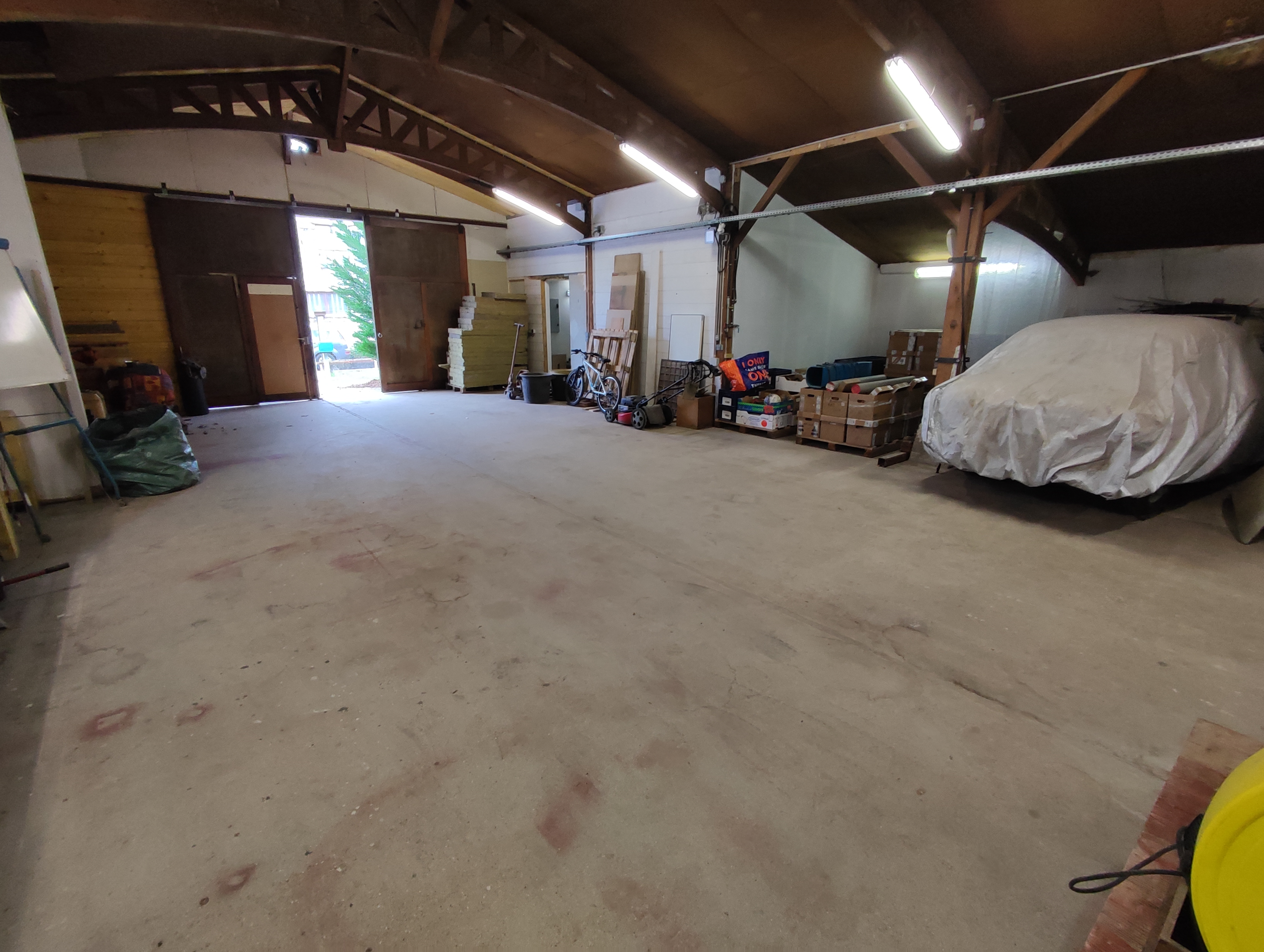Agrandir la photo Entrepôt à vendre - 77 - Seine-et-Marne
