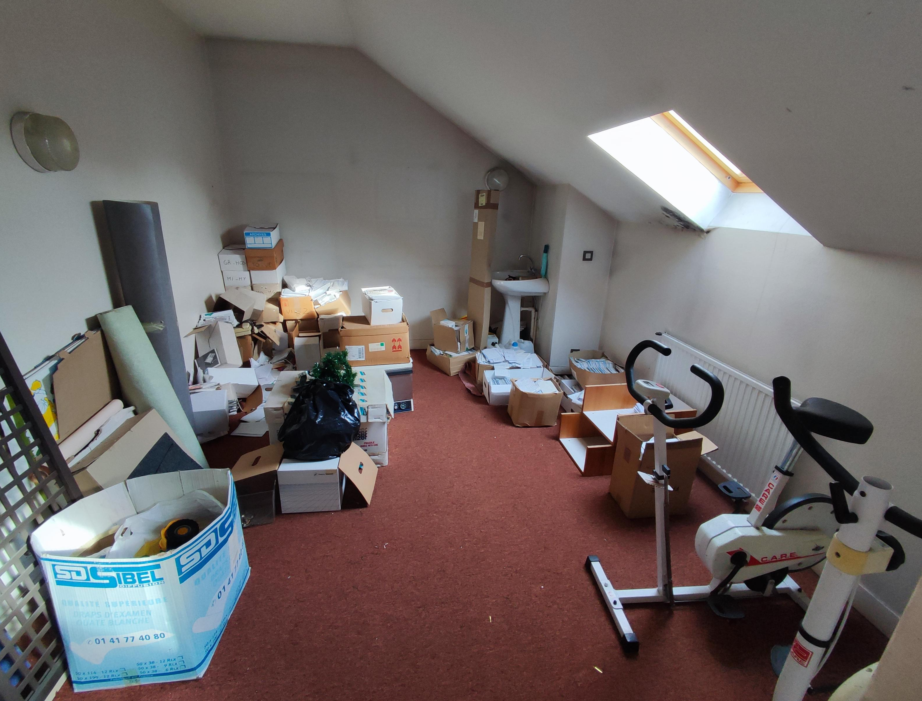 Agrandir la photo Murs à vendre à vendre - 325.0 m2 - 77 - Seine-et-Marne