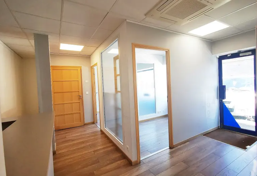 Agrandir la photo Murs à vendre à vendre - 92.0 m2 - 77 - Seine-et-Marne