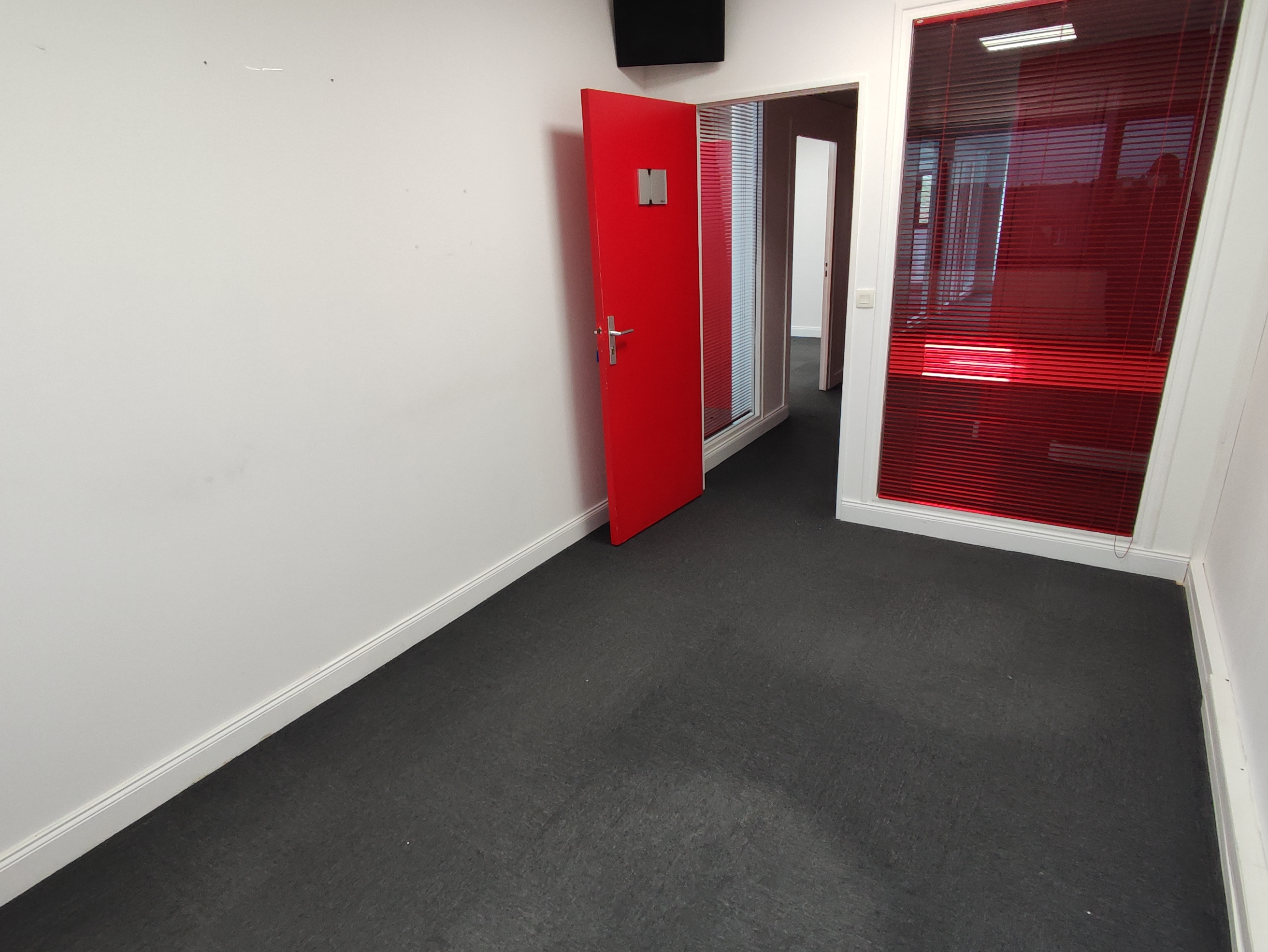 Agrandir la photo Bureaux à louer - 235.92 m2 - 77 - Seine-et-Marne