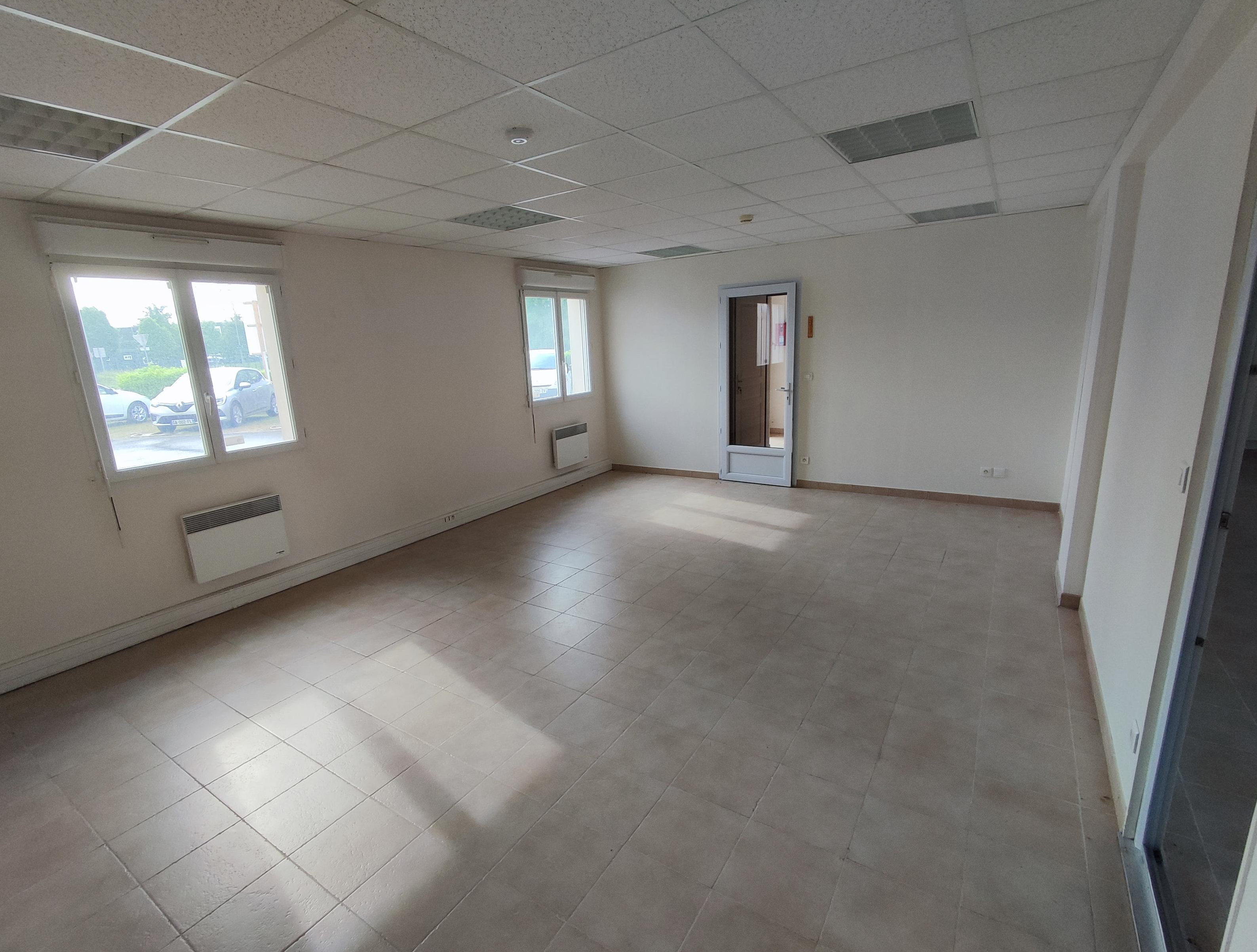 Agrandir la photo Bureaux à louer - 80.0 m2 - 77 - Seine-et-Marne