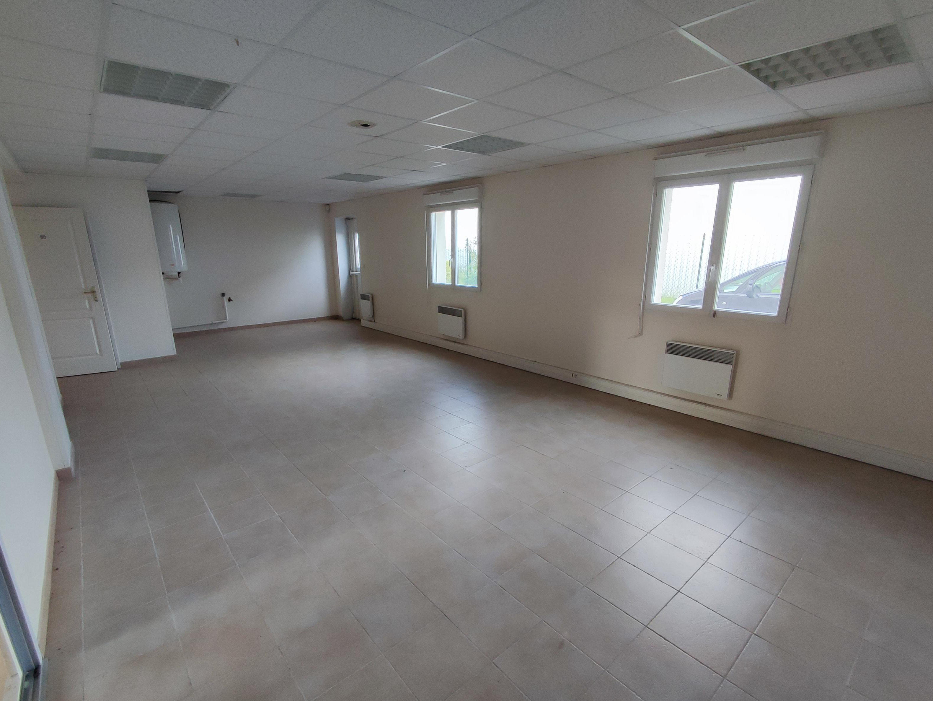 Agrandir la photo Bureaux à louer - 80.0 m2 - 77 - Seine-et-Marne