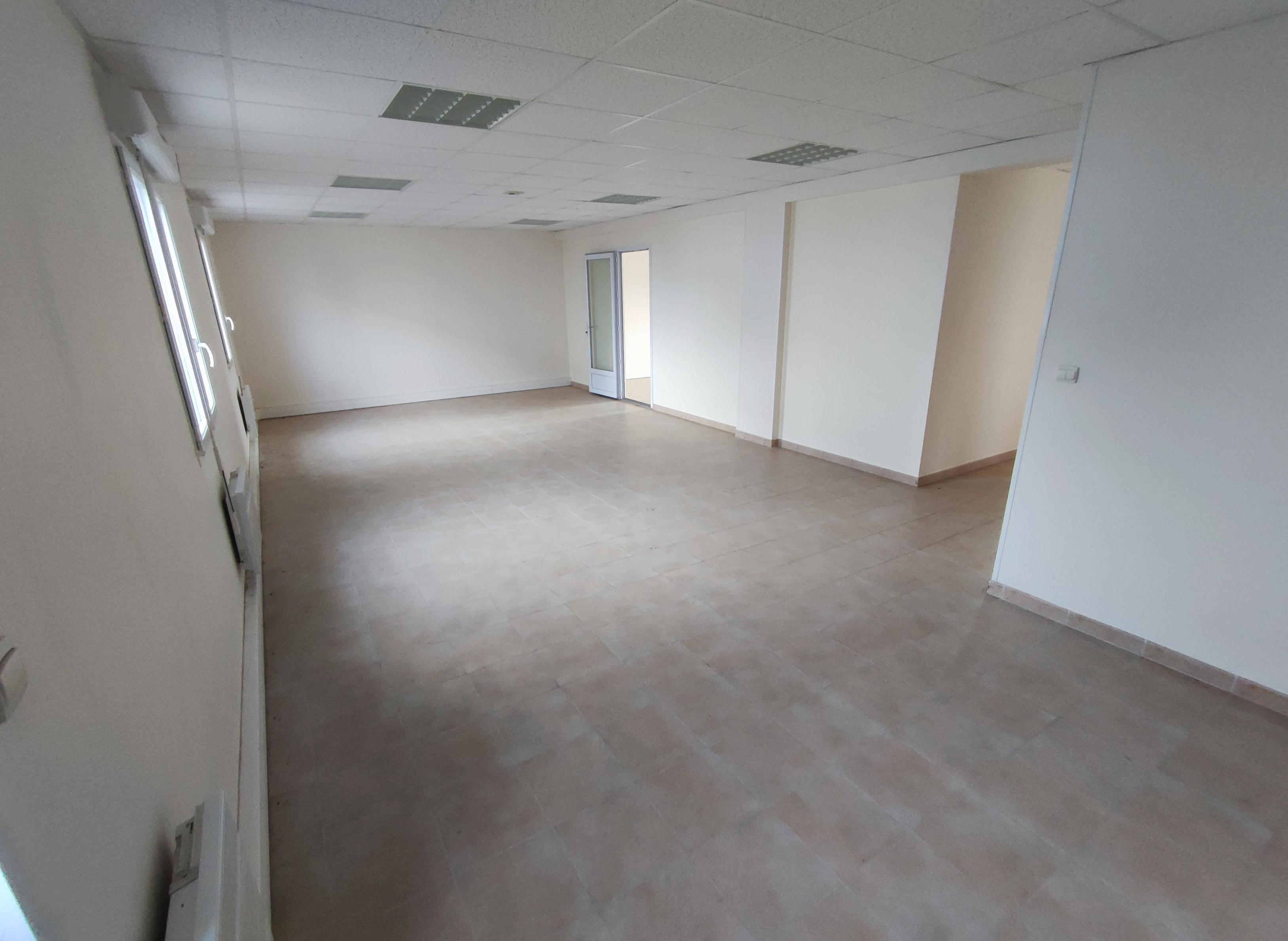 Agrandir la photo Bureaux à louer - 80.0 m2 - 77 - Seine-et-Marne