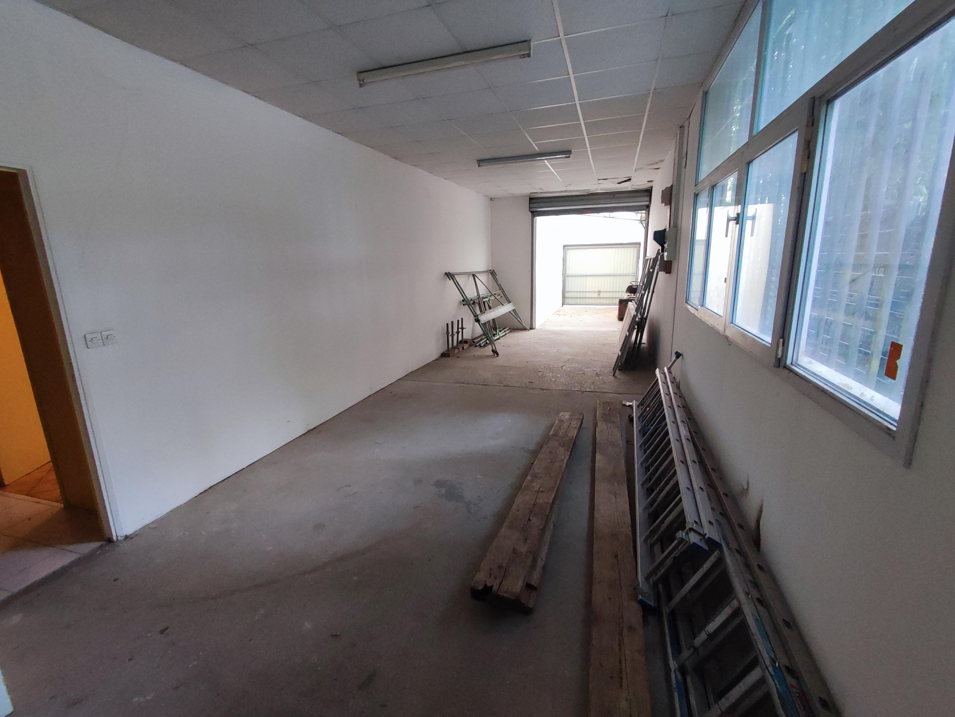 Agrandir la photo Entrepôt à vendre - 77 - Seine-et-Marne