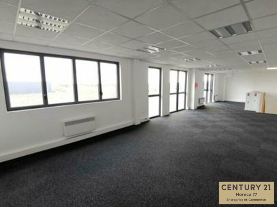 Agrandir la photo Local d'activité à louer - 297.0 m2 - 77 - Seine-et-Marne
