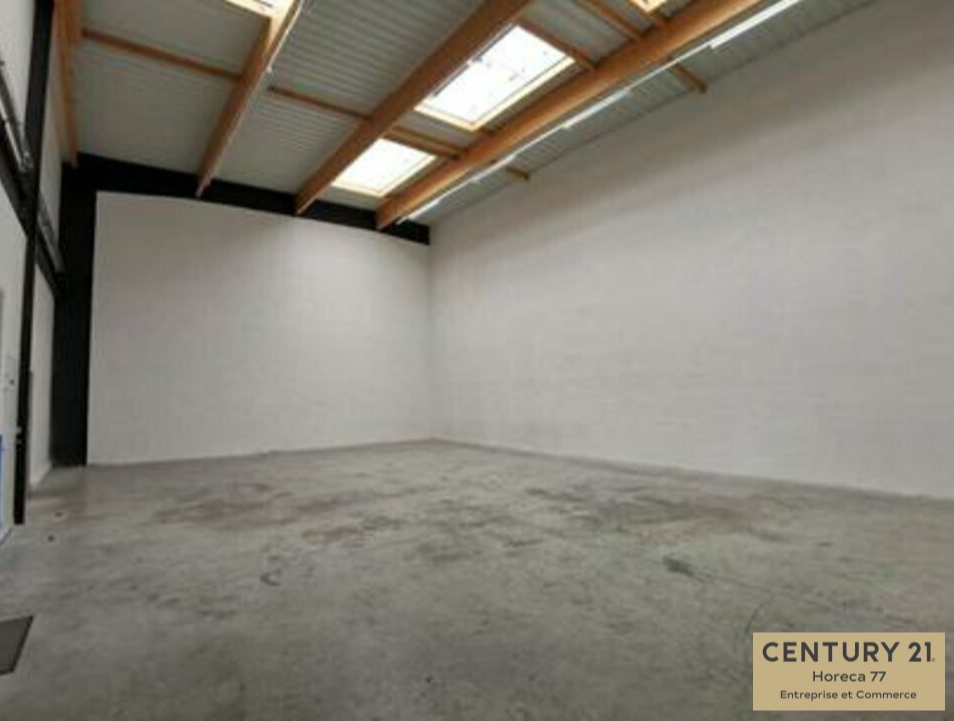 Agrandir la photo Local d'activité à louer - 229.0 m2 - 77 - Seine-et-Marne
