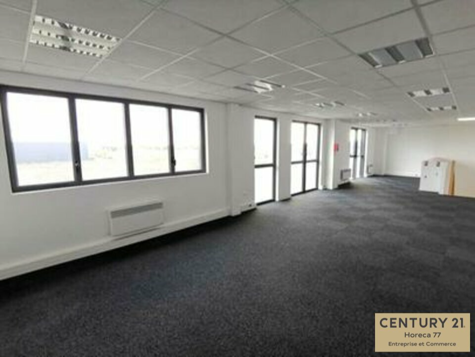 Agrandir la photo Local d'activité à louer - 229.0 m2 - 77 - Seine-et-Marne