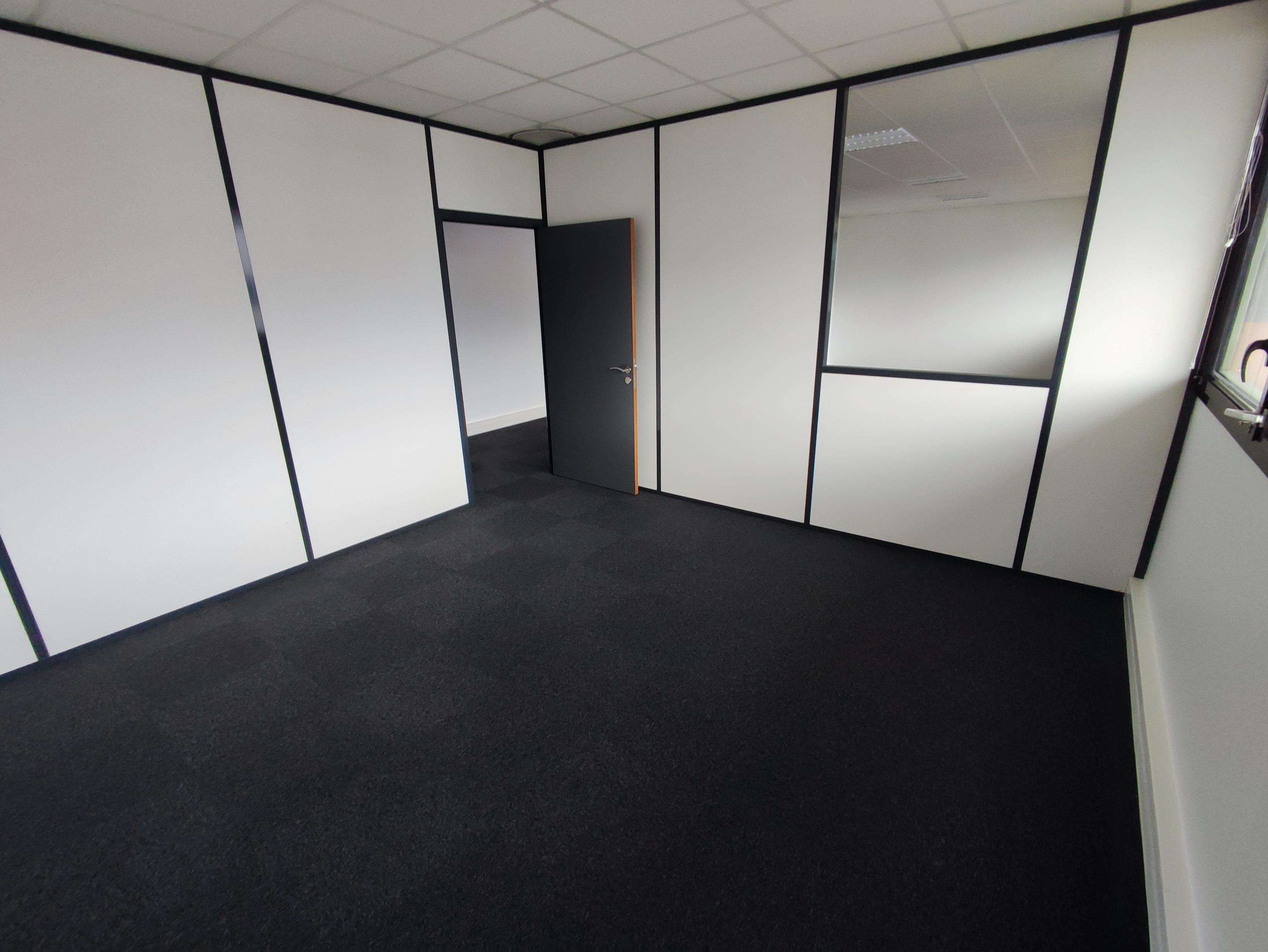Agrandir la photo Bureaux à louer - 77.0 m2 - 77 - Seine-et-Marne