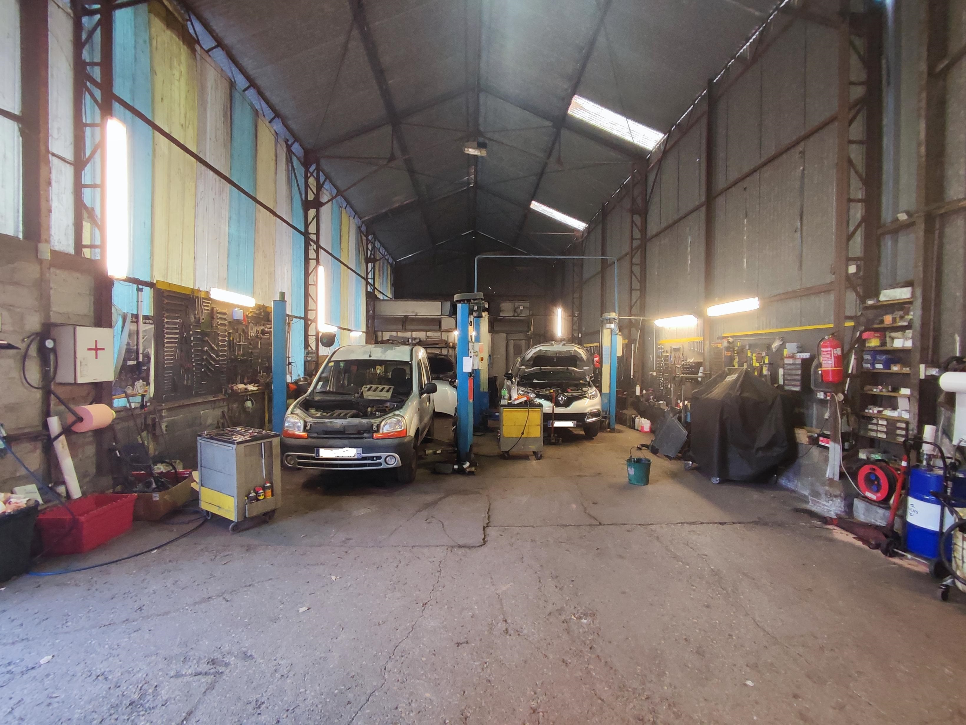 Agrandir la photo Station de service à vendre - 375.0 m2 - 77 - Seine-et-Marne
