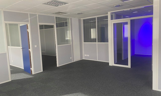Agrandir la photo Bureaux à louer - 168.0 m2 - 77 - Seine-et-Marne