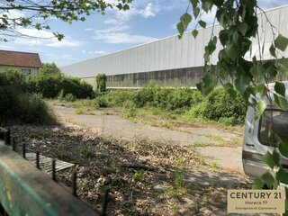 Agrandir la photo Terrain à louer - 896.0 m2 - 77 - Seine-et-Marne