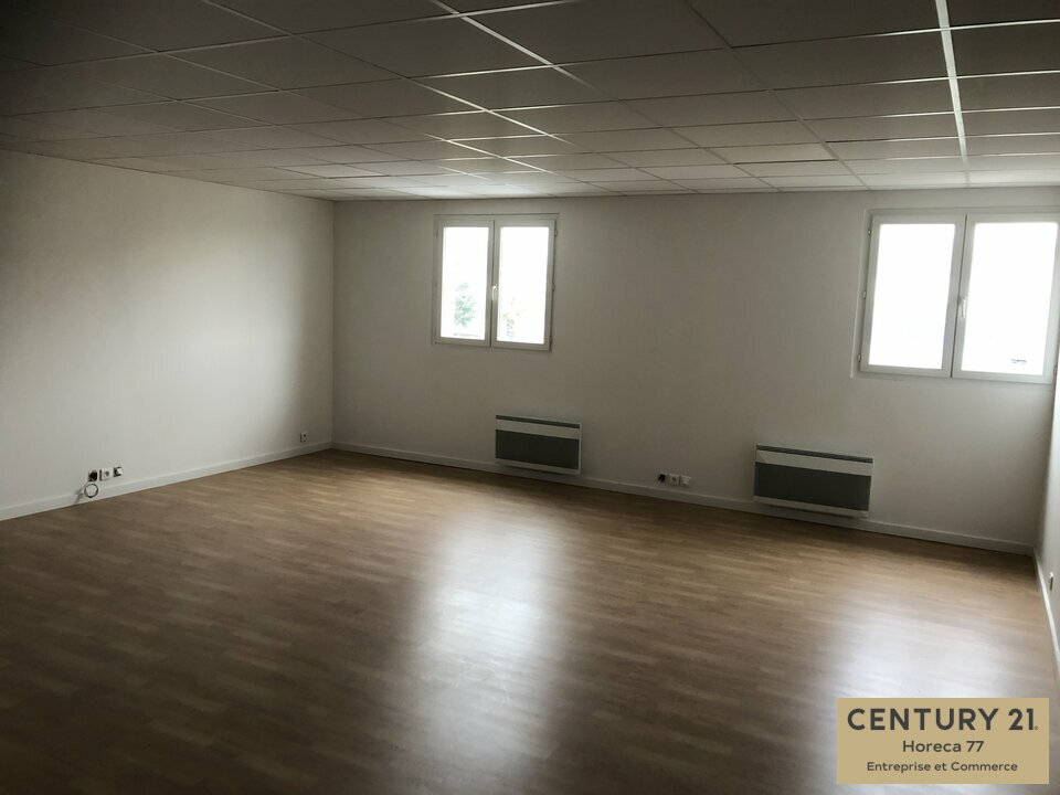 Agrandir la photo Bureaux à louer - 84.0 m2 - 77 - Seine-et-Marne