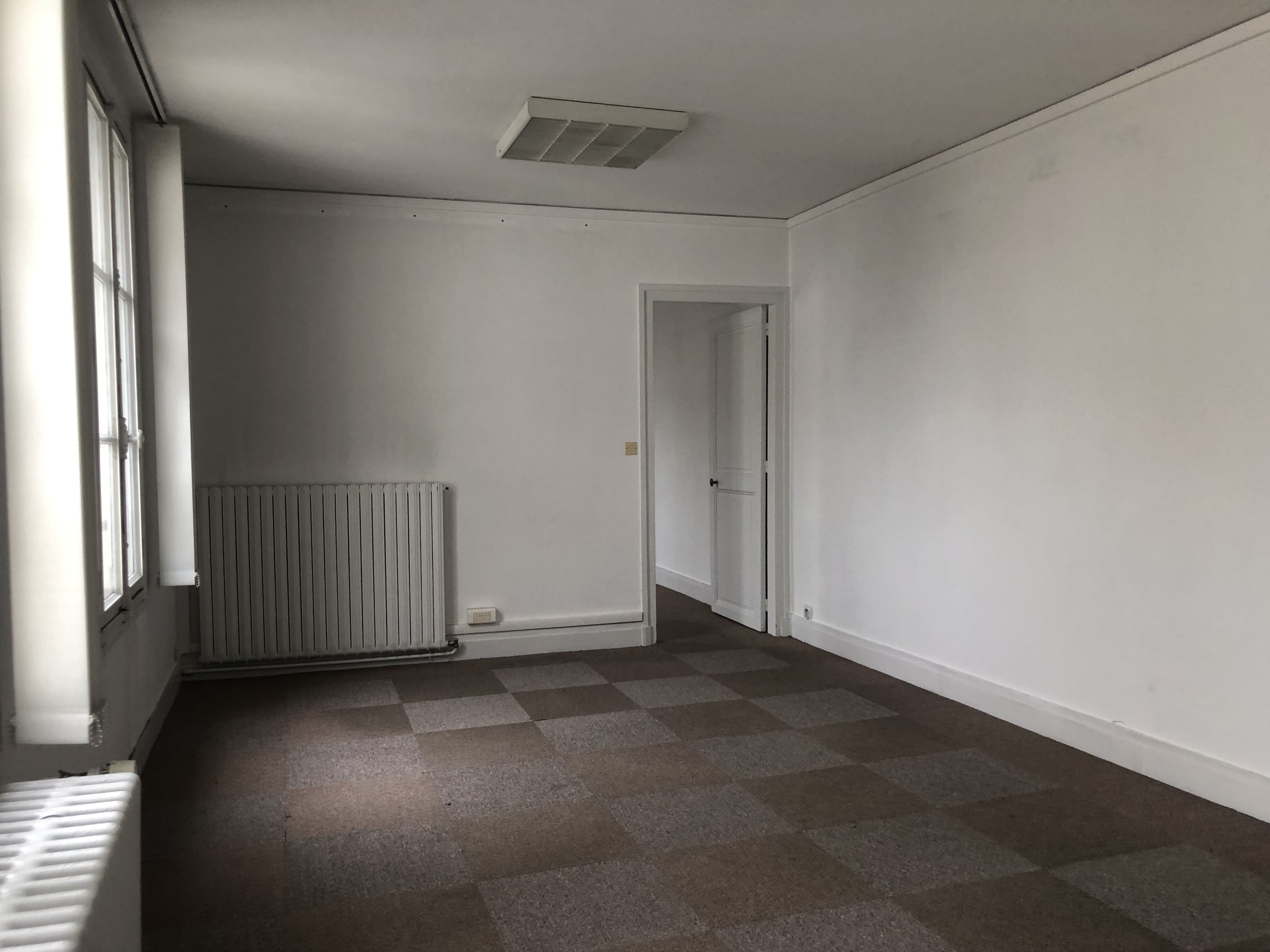 Bureaux à louer - 340.0 m2 - 77 - Seine-et-Marne