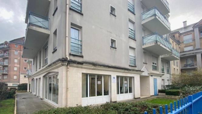 Agrandir la photo Local commercial à louer - 101.0 m2 - 77 - Seine-et-Marne