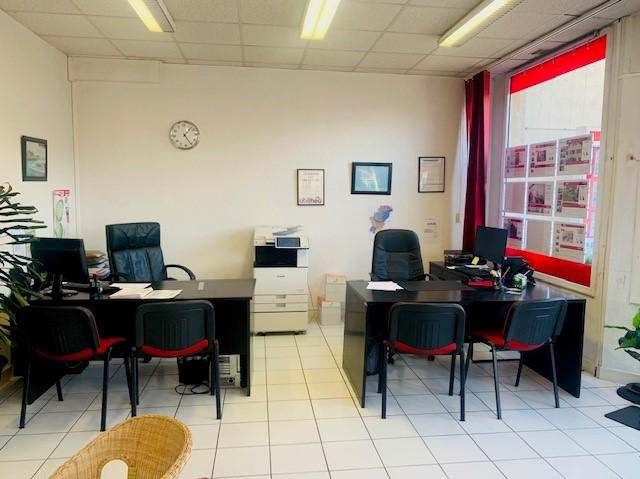Agrandir la photo Local d'activité à louer - 75.0 m2 - 91 - Essonne