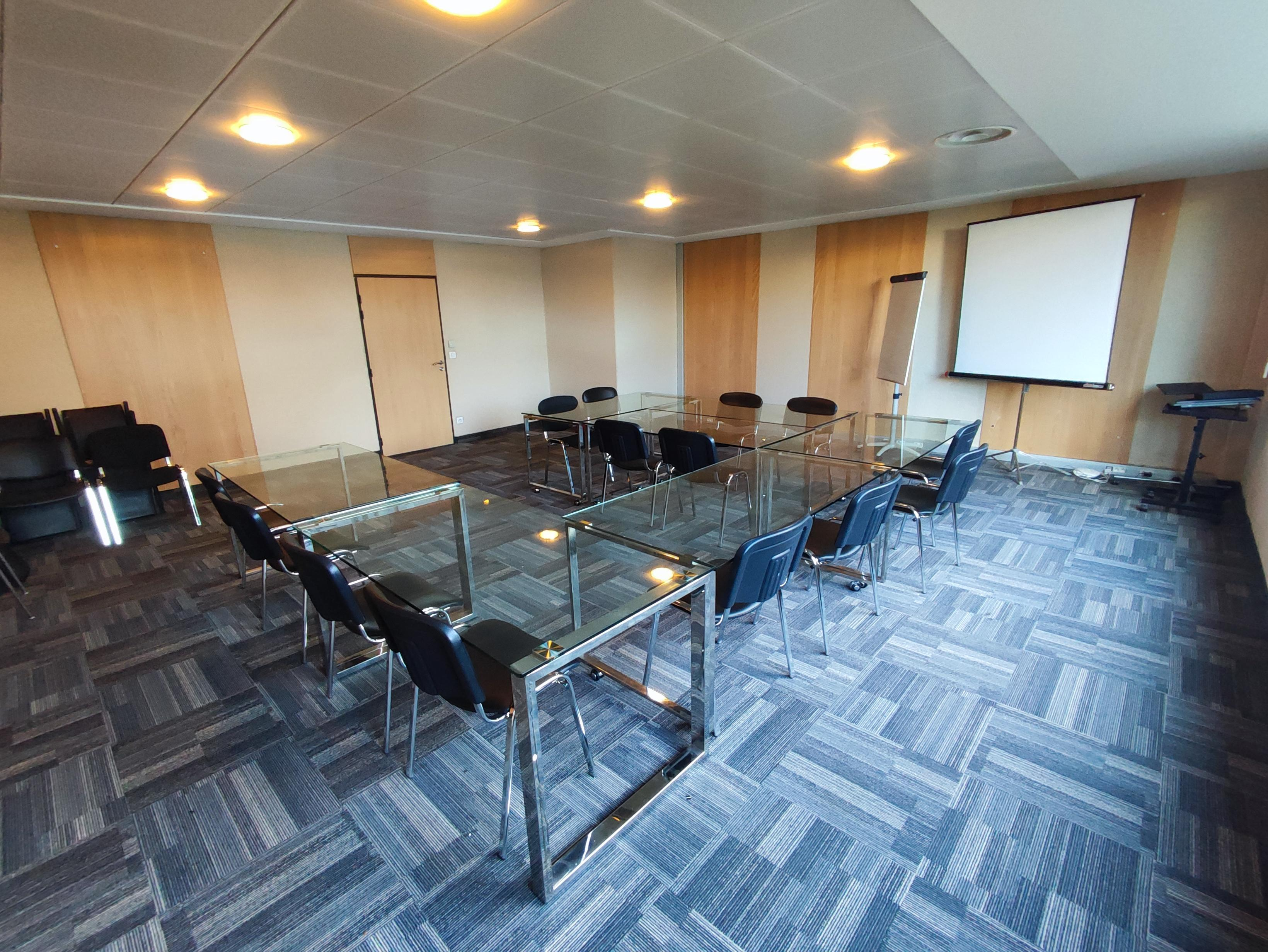 Agrandir la photo Bureaux à vendre - 21.0 m2 - 77 - Seine-et-Marne