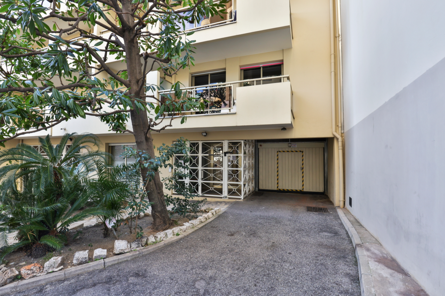 Agrandir la photo Bureaux à louer - 398.0 m2 - 06 - Alpes-Maritimes