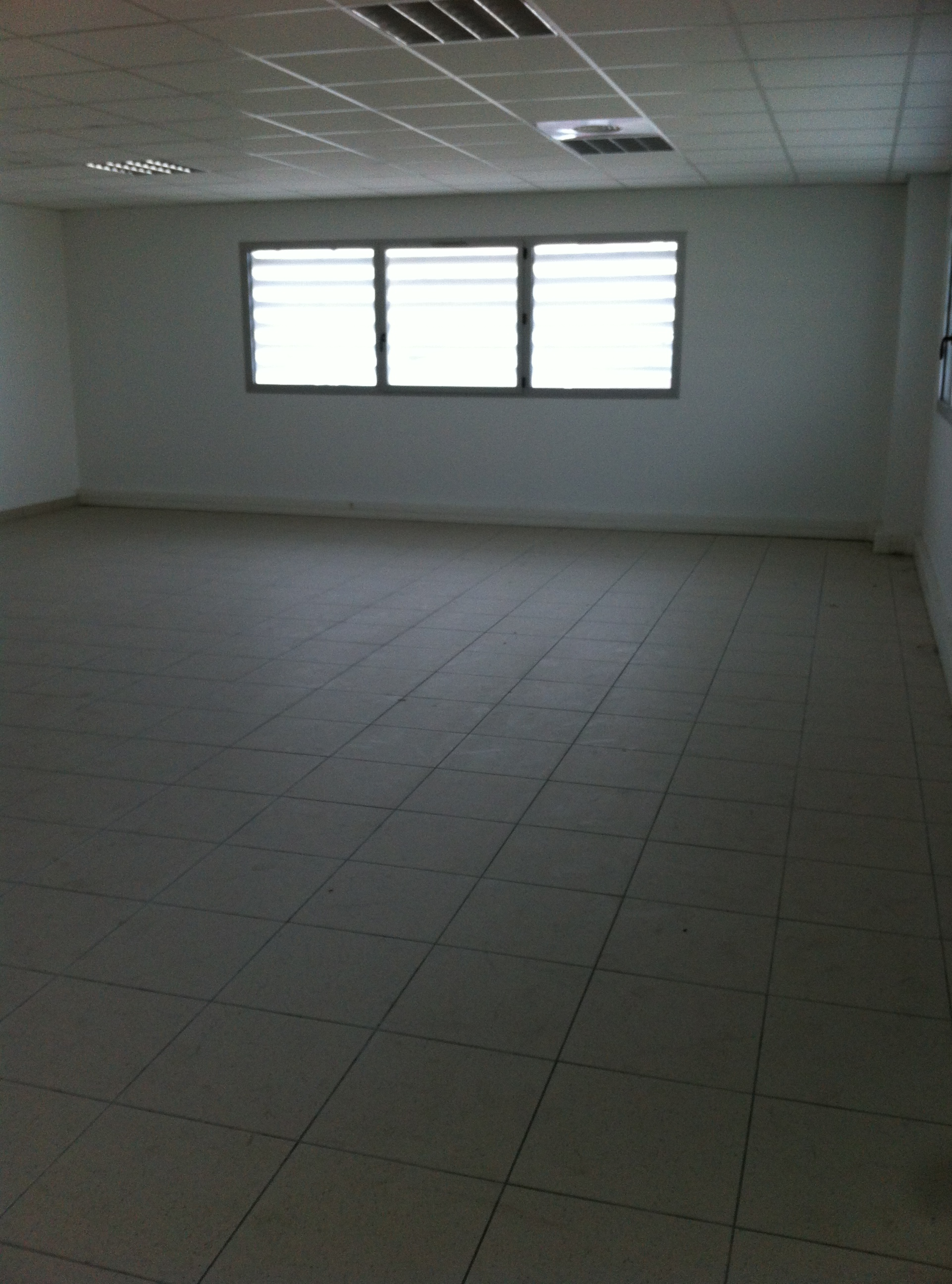 Agrandir la photo Bureaux à louer - 63.0 m2 - 91 - Essonne