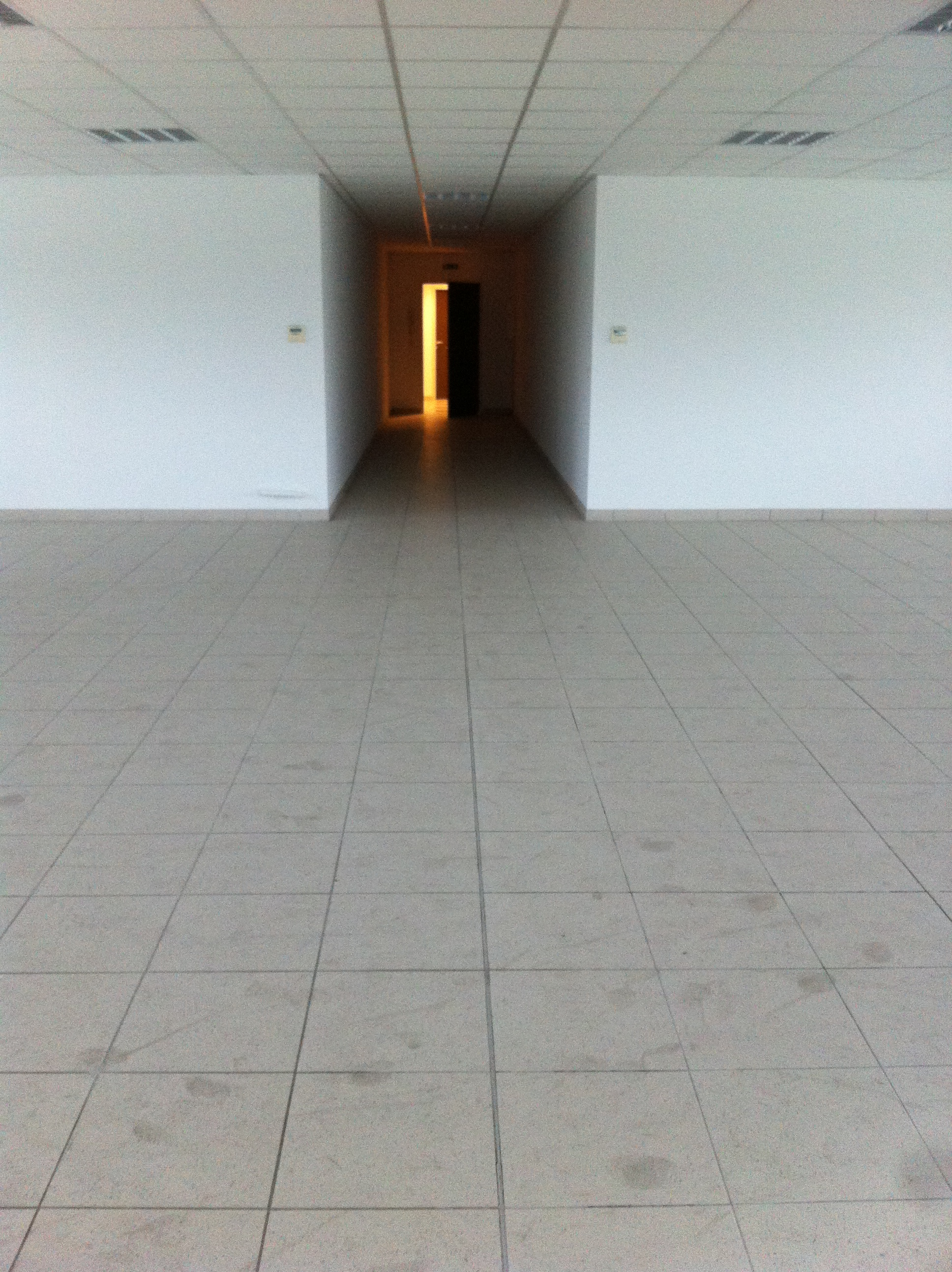 Agrandir la photo Bureaux à louer - 90.0 m2 - 91 - Essonne