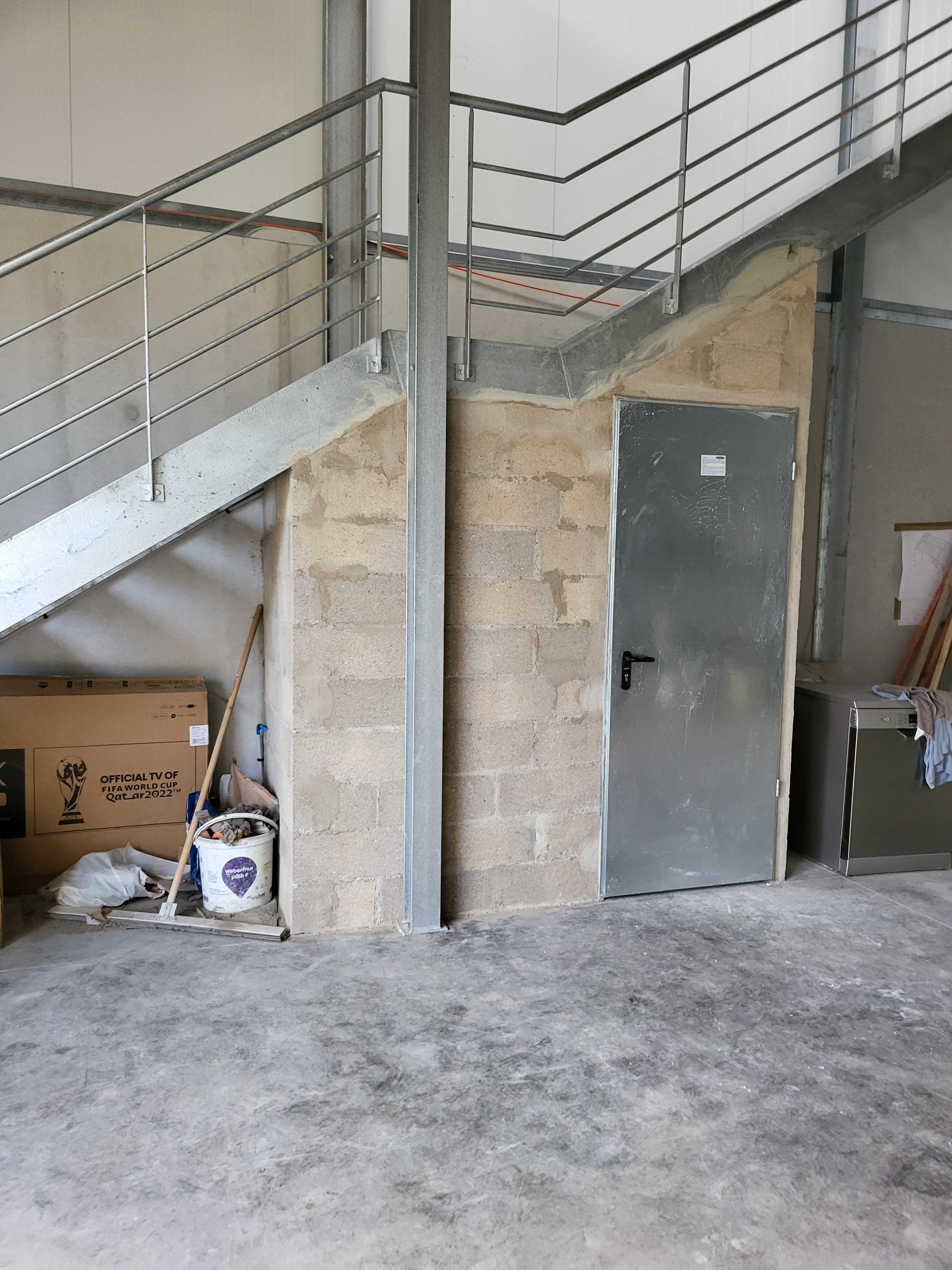 Agrandir la photo Entrepôt à louer - 131.62 m2 - 77 - Seine-et-Marne