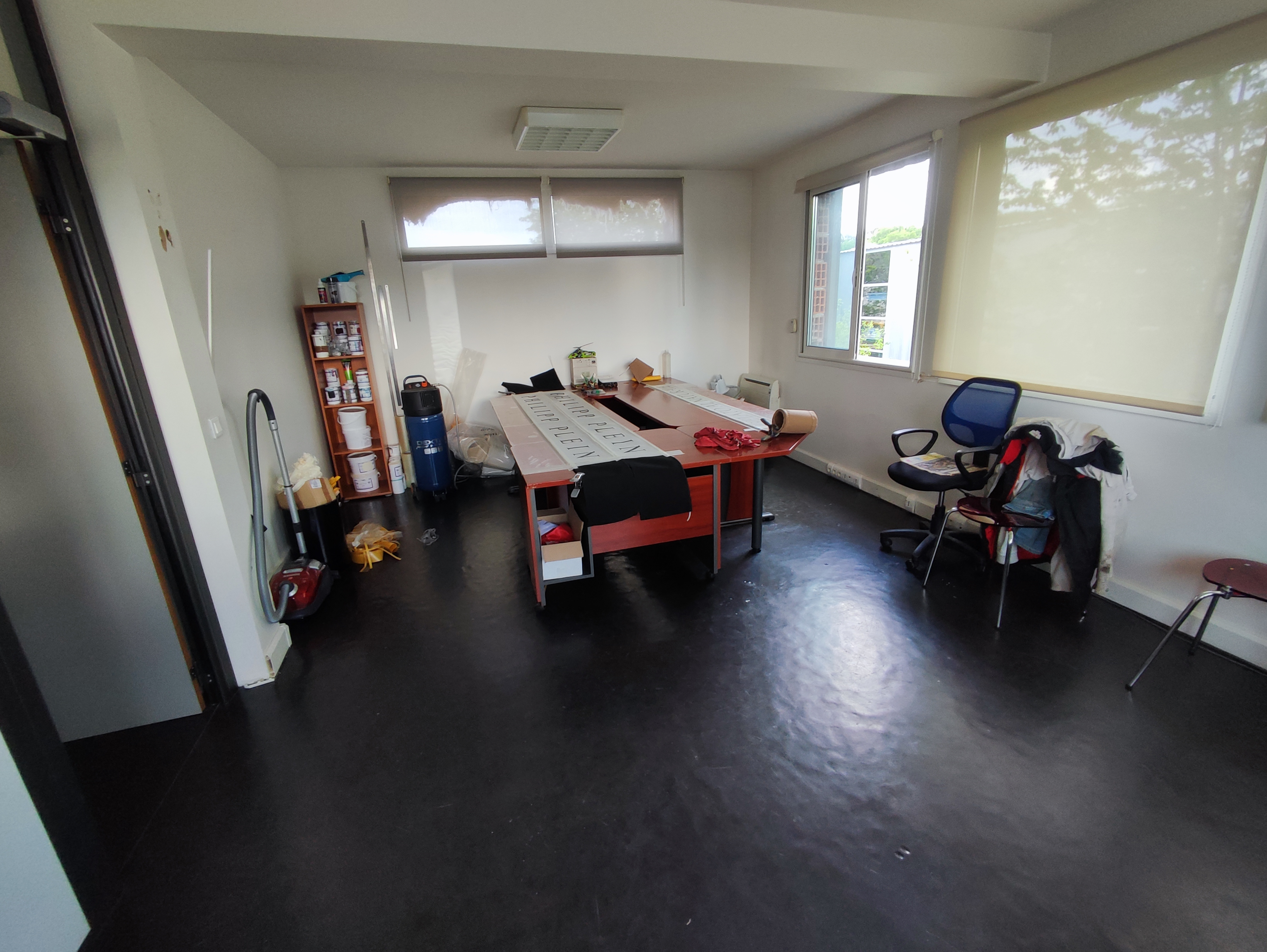 Agrandir la photo Entrepôt à louer - 850.0 m2 - 91 - Essonne