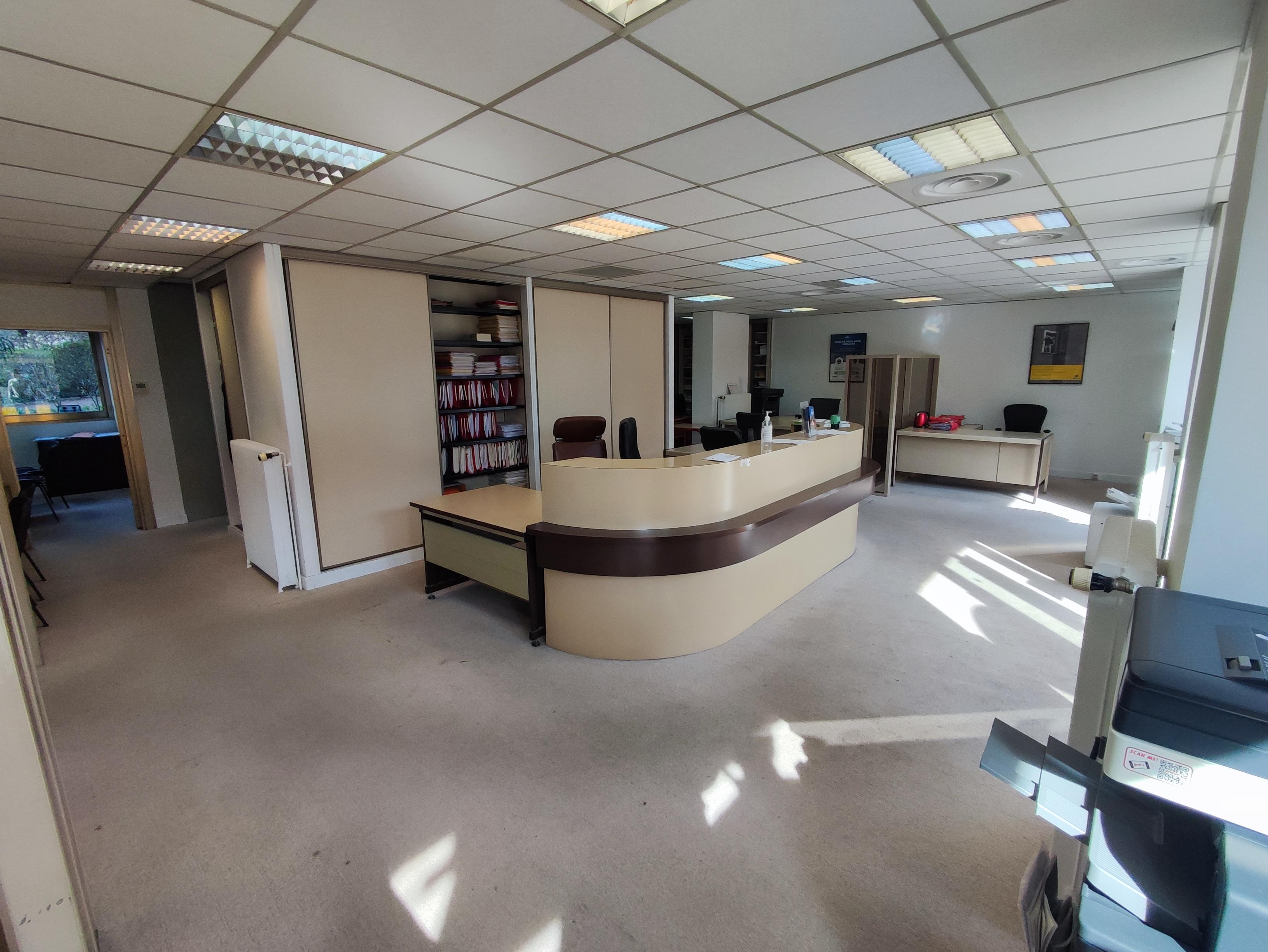Agrandir la photo Local commercial à louer - 150.0 m2 - 94 - Val-de-Marne