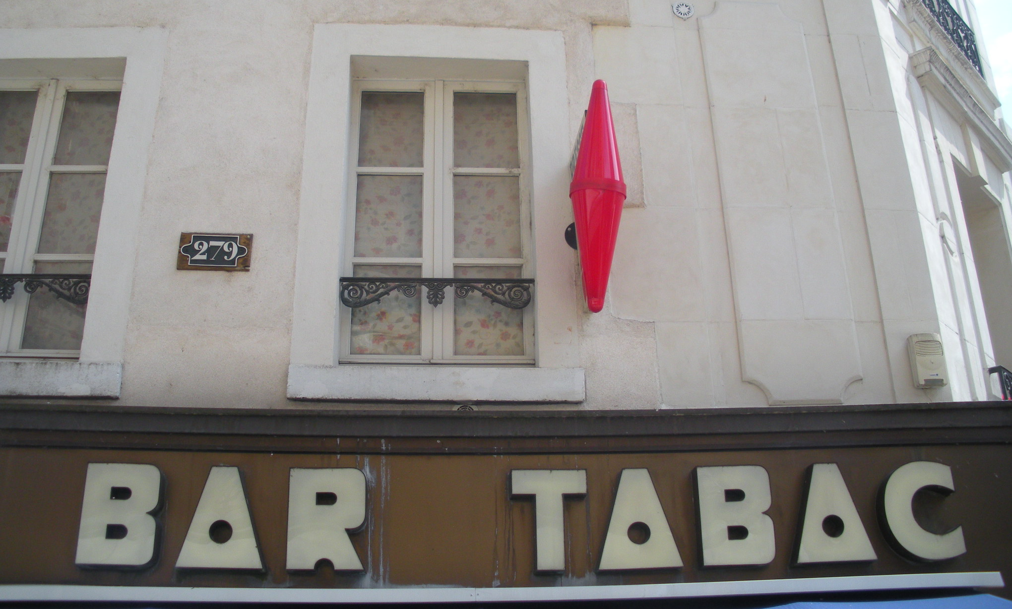 Agrandir la photo Bar à vendre - 400.0 m2 - 06 - Alpes-Maritimes