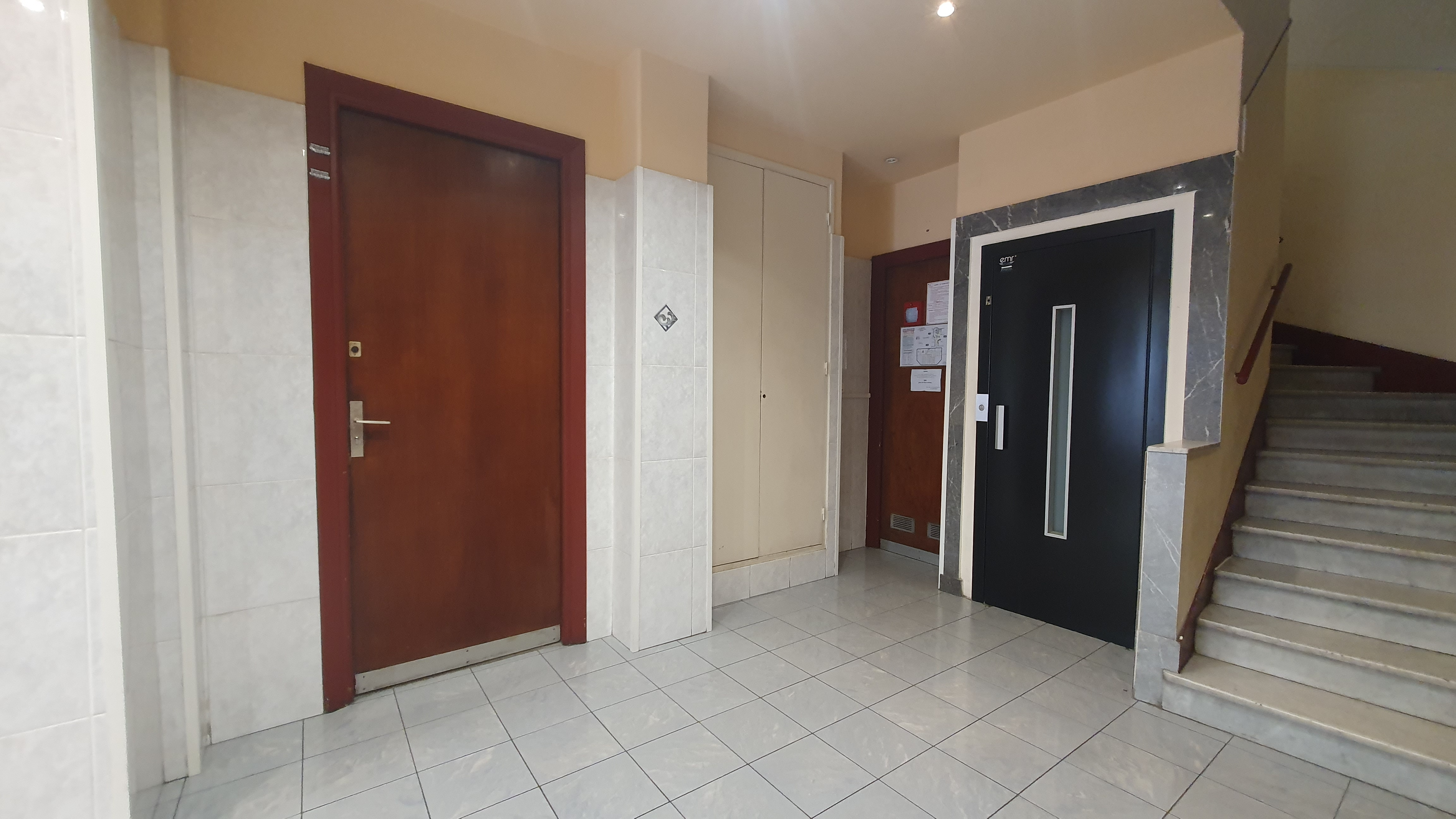 Agrandir la photo Local commercial à louer - 36.0 m2 - 06 - Alpes-Maritimes