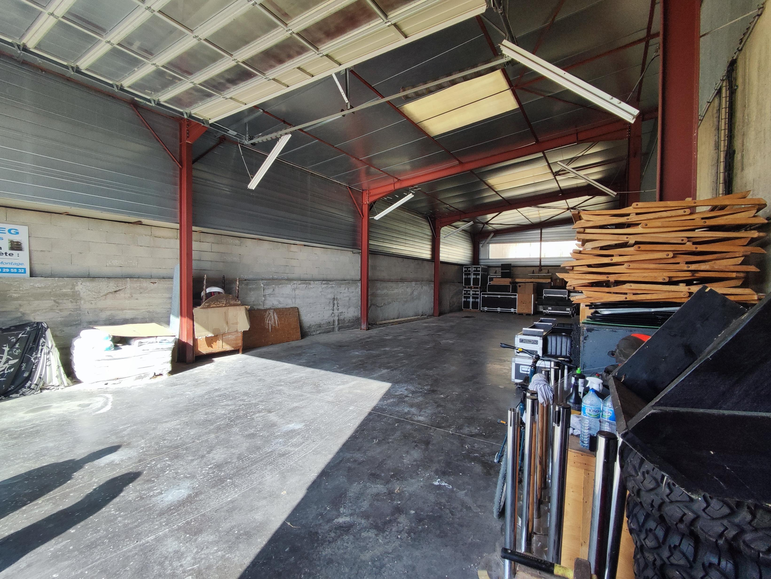 Agrandir la photo Entrepôt à louer - 236.0 m2 - 77 - Seine-et-Marne