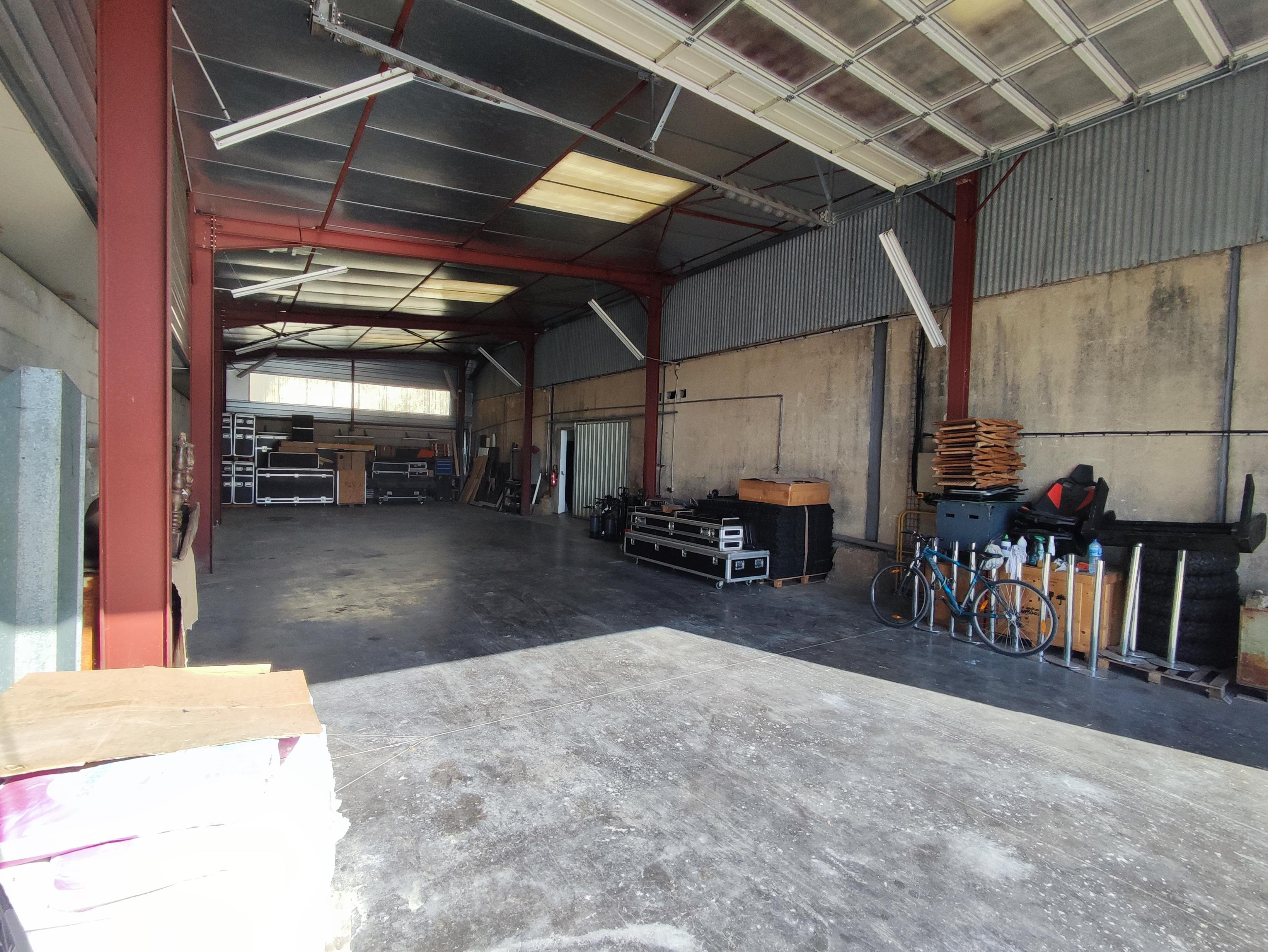 Agrandir la photo Entrepôt à louer - 236.0 m2 - 77 - Seine-et-Marne