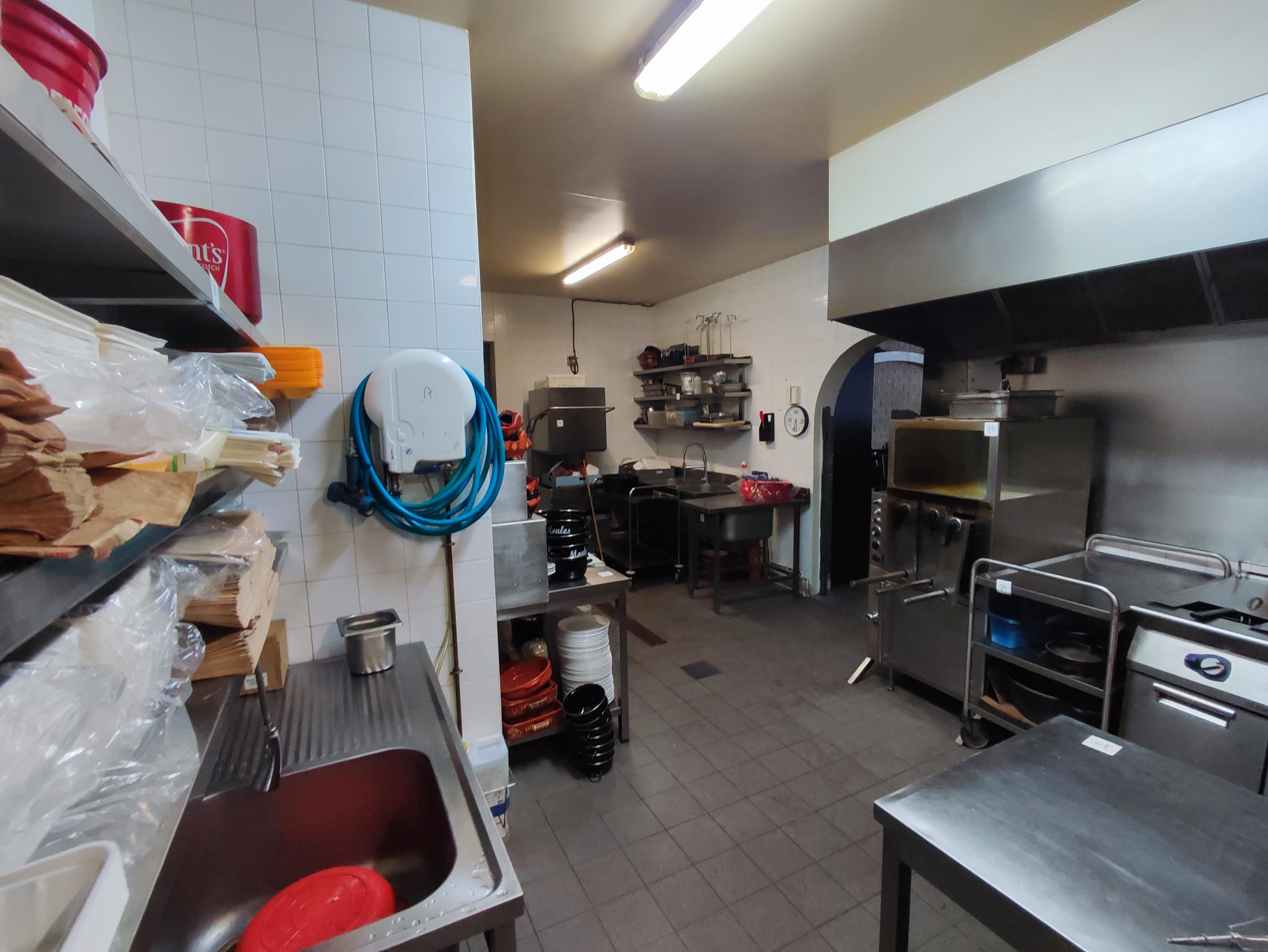 Agrandir la photo Local commercial à louer - 370.0 m2 - 77 - Seine-et-Marne
