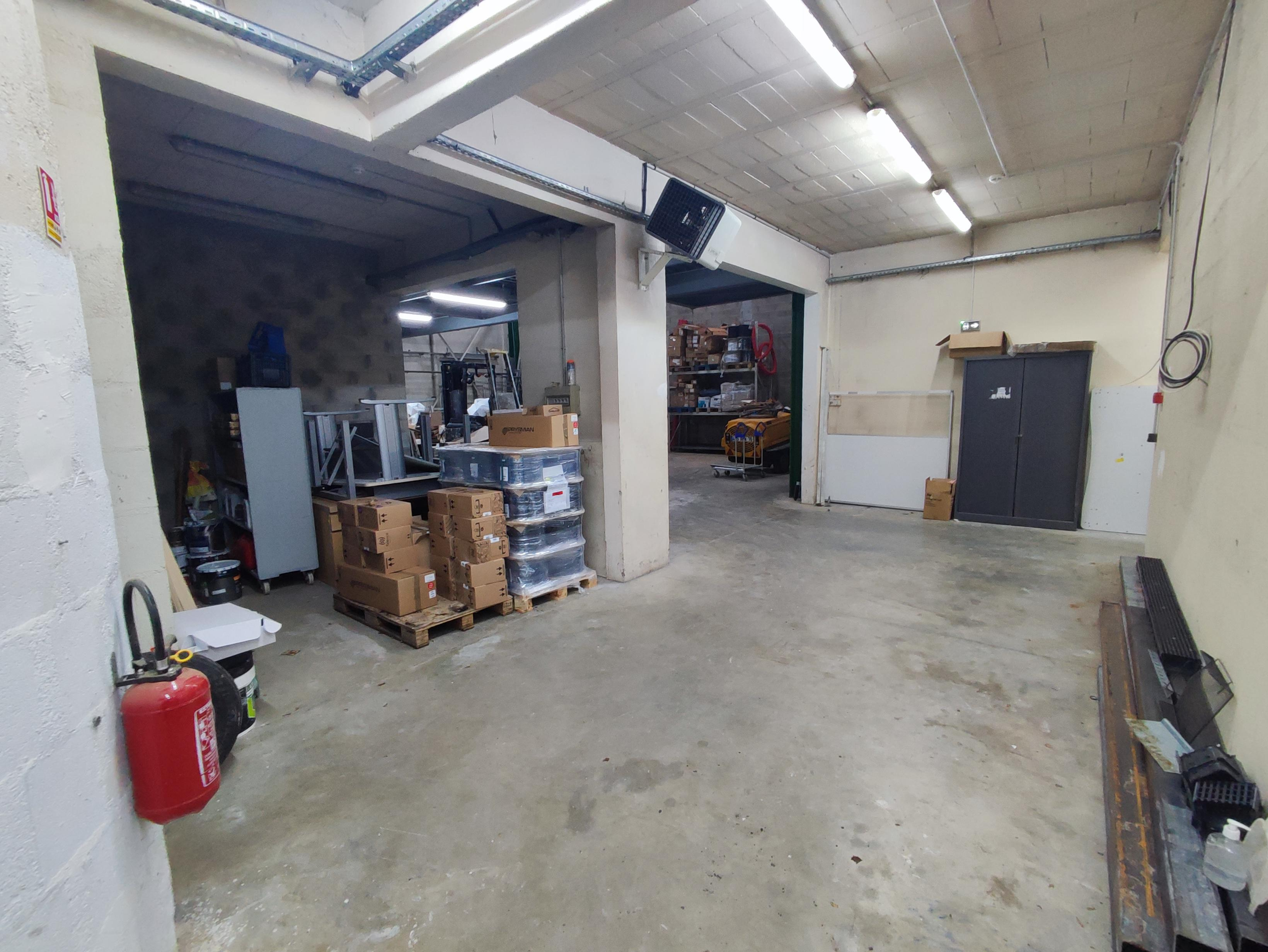 Agrandir la photo Entrepôt à louer - 250.0 m2 - 91 - Essonne