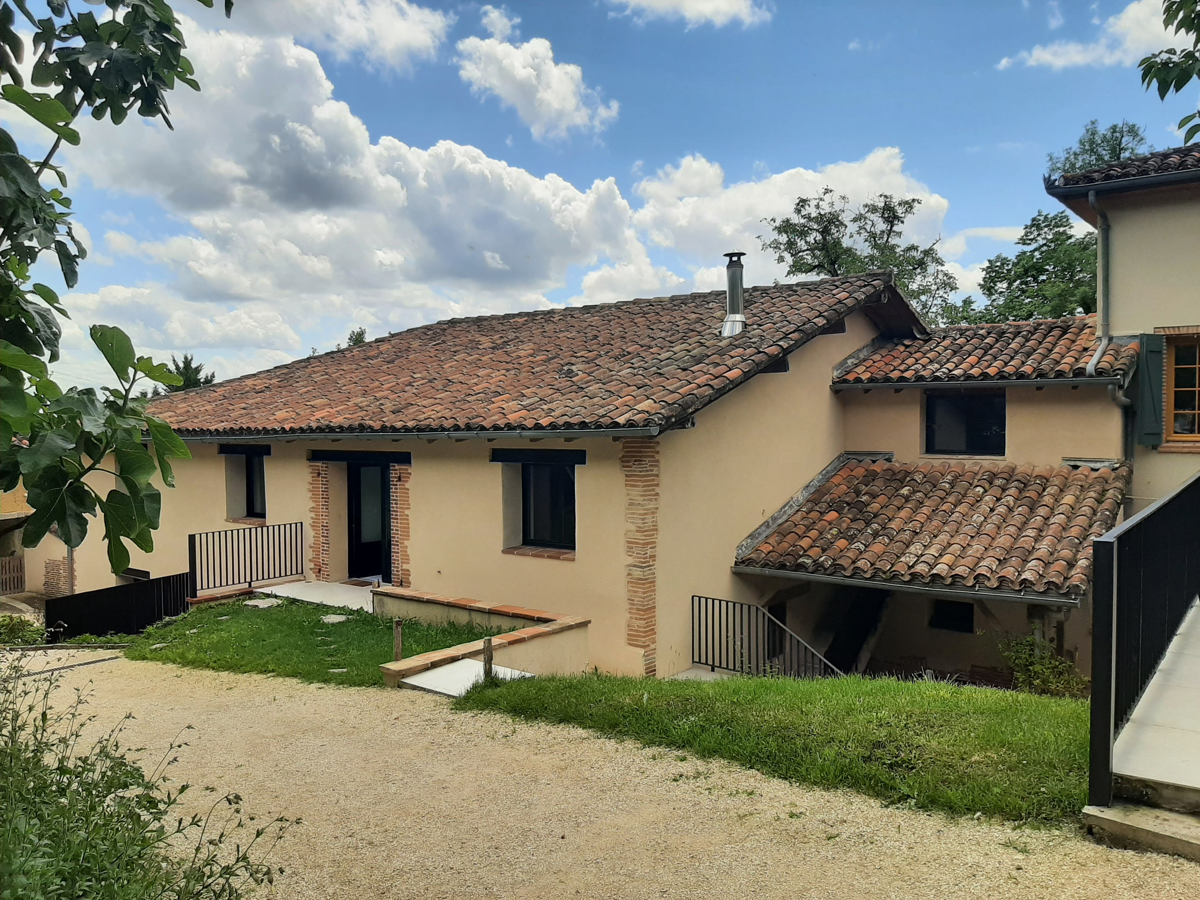 Hôtel à vendre - 1100.0 m2 - 82 - Tarn-et-Garonne