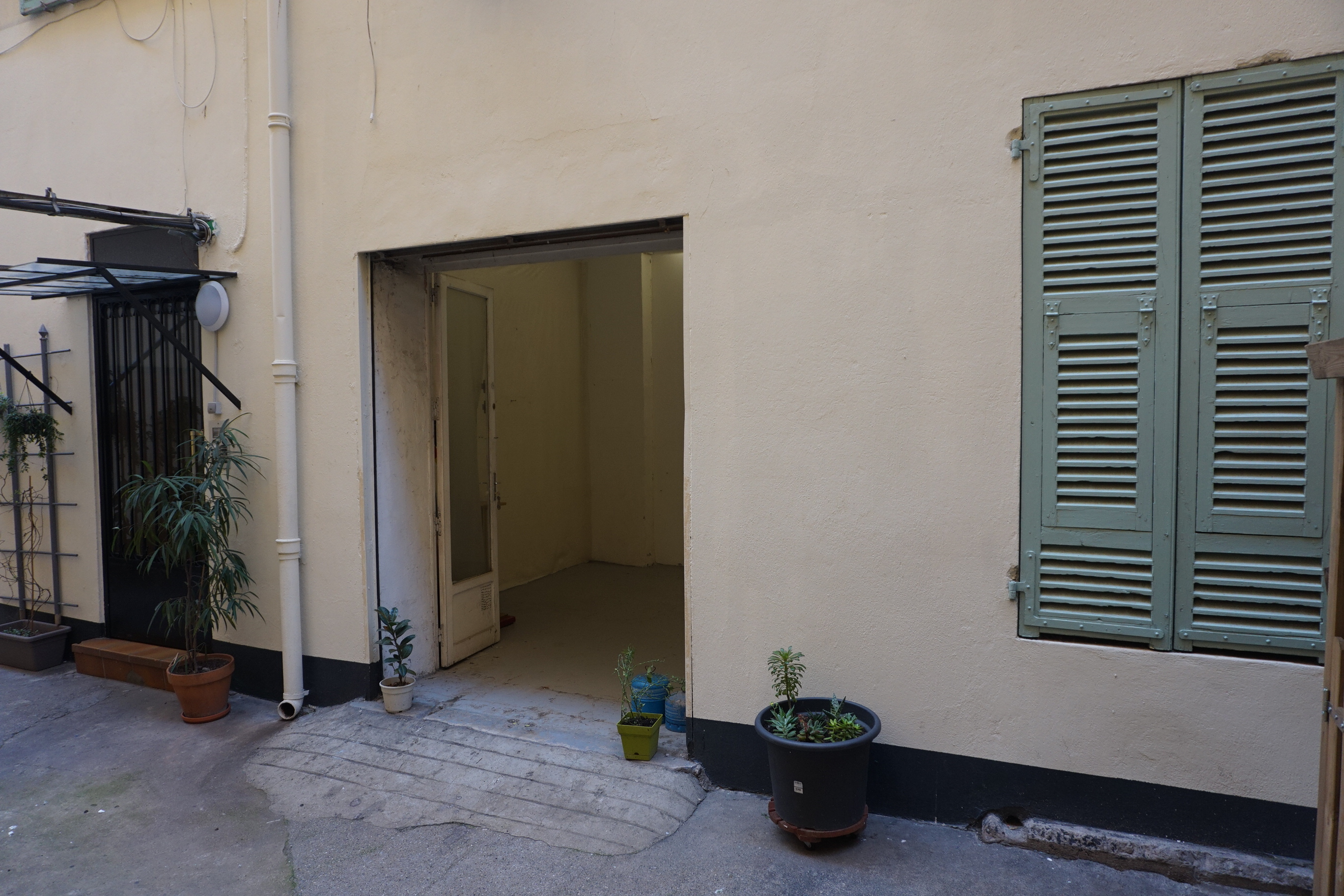 Agrandir la photo Murs à vendre à vendre - 55.0 m2 - 06 - Alpes-Maritimes
