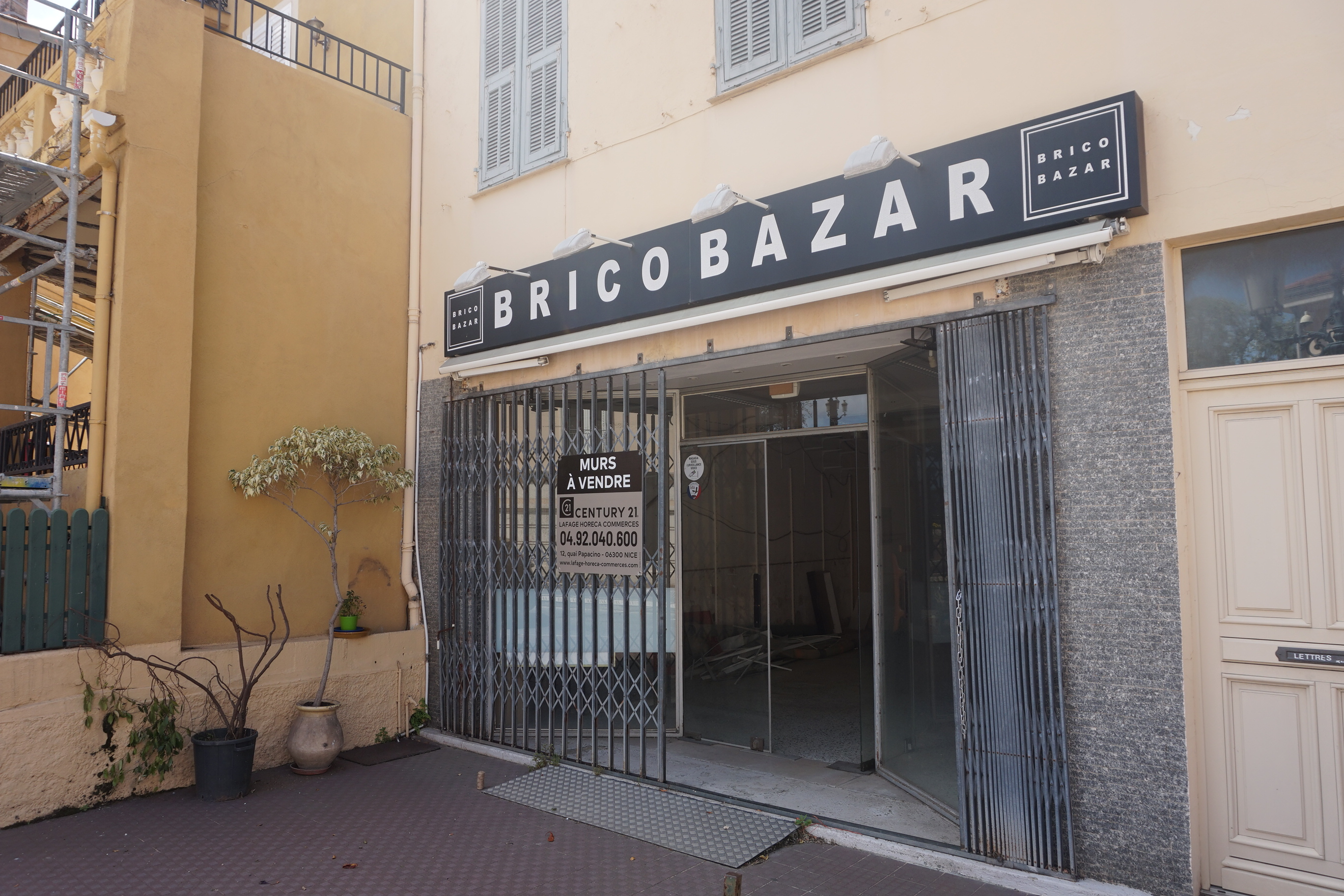 Commerce à vendre