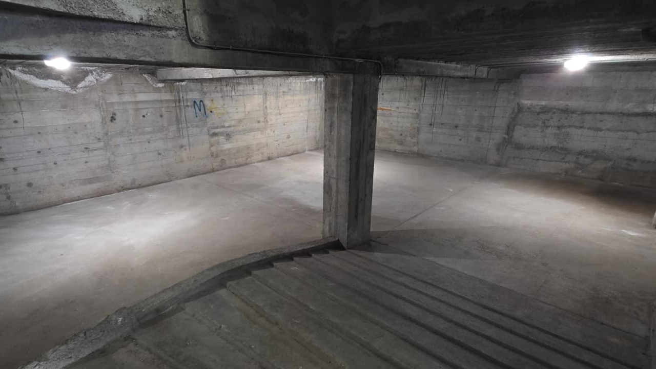 Local d'activité à louer - 102.0 m2 - 06 - Alpes-Maritimes