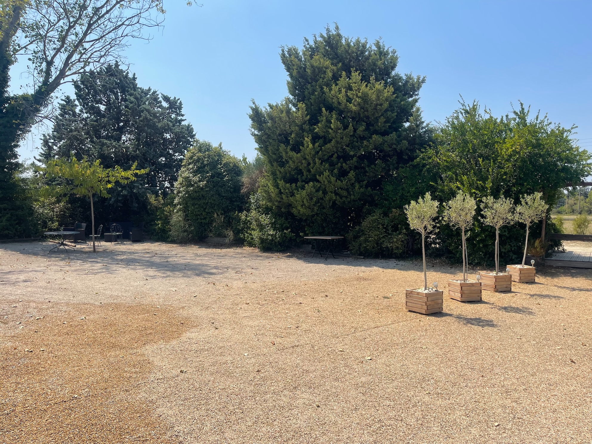 Agrandir la photo Restaurant à vendre - 4500.0 m2 - 84 - Vaucluse