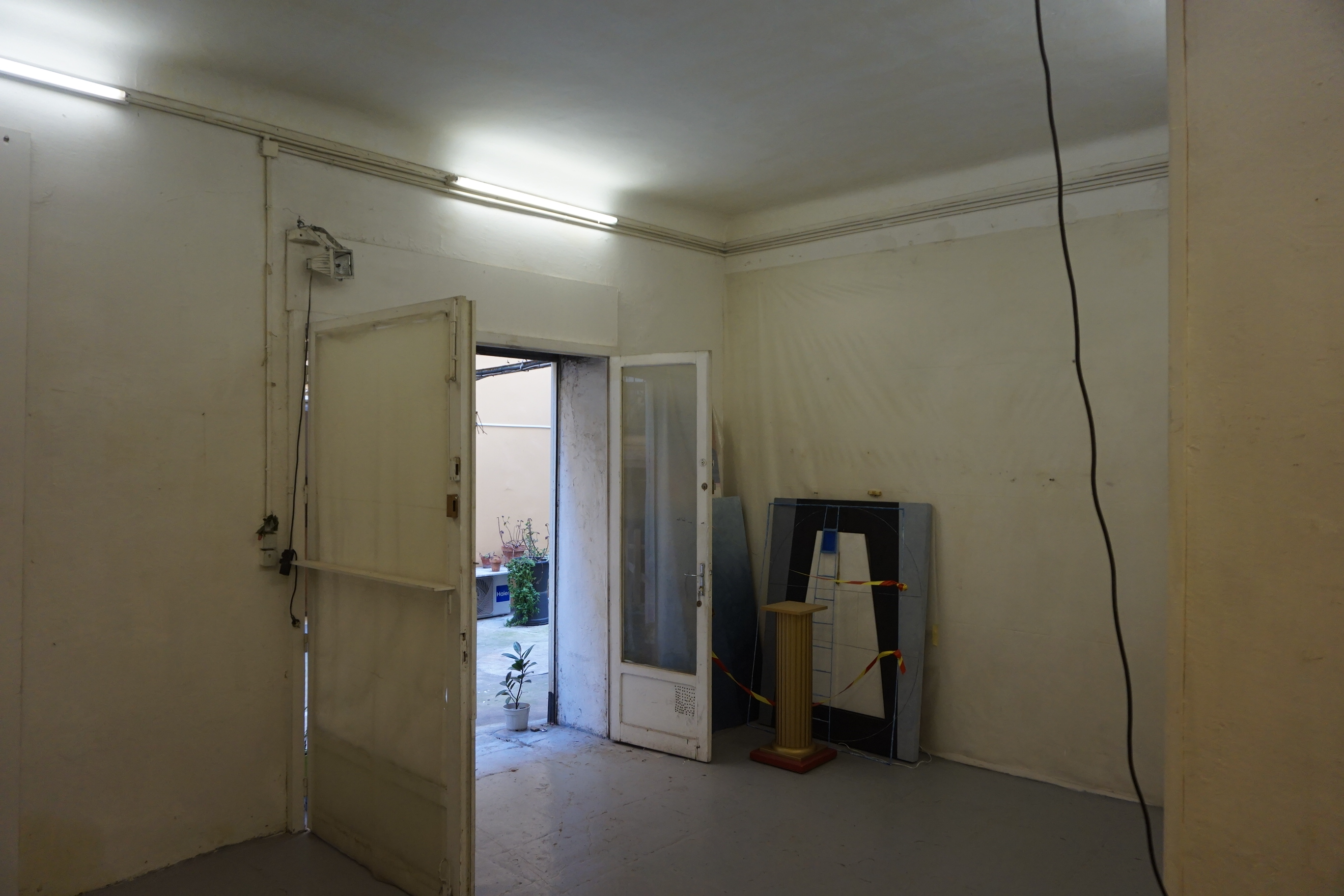 Agrandir la photo Entrepôt à louer - 52.0 m2 - 06 - Alpes-Maritimes