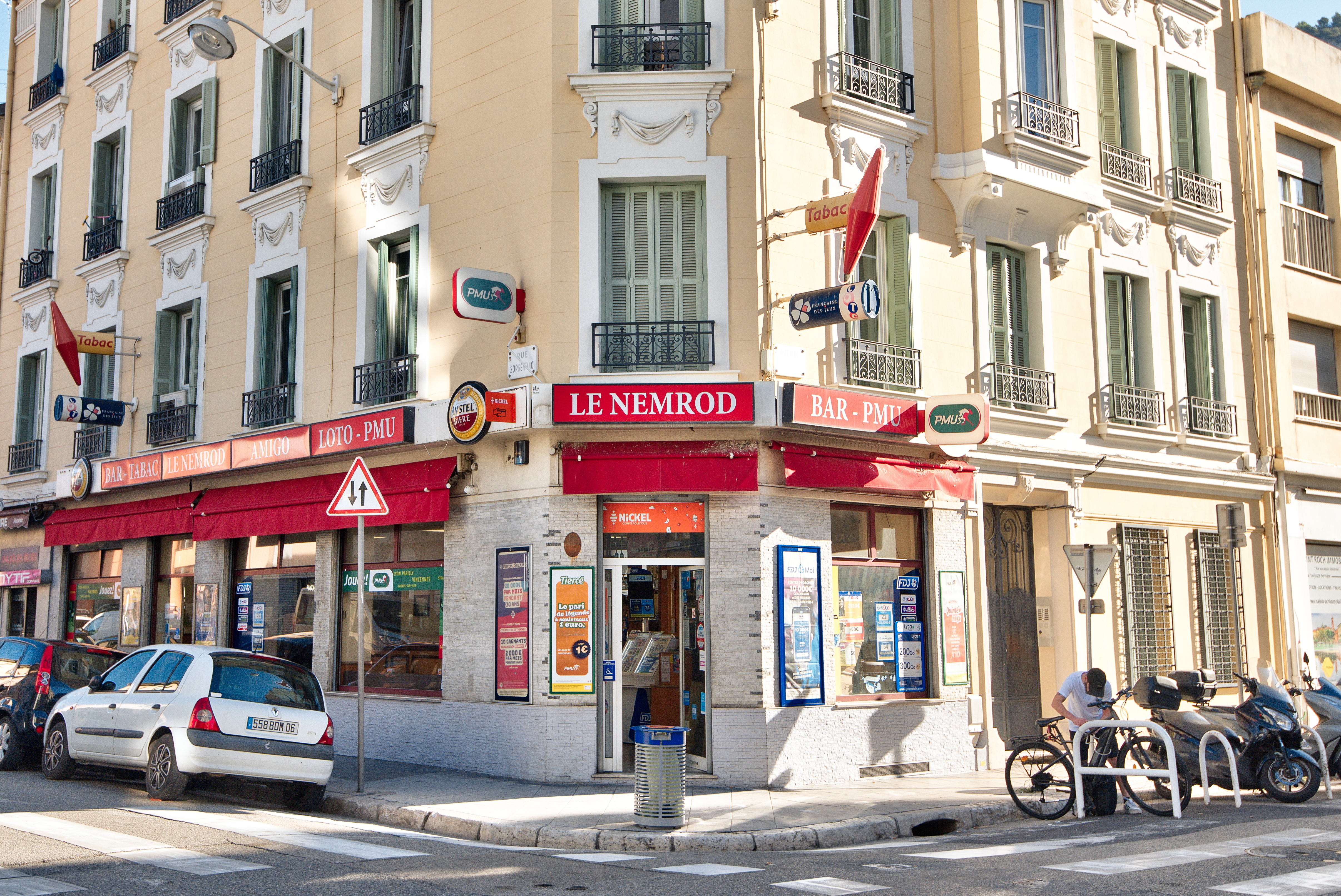 Agrandir la photo Murs à vendre à vendre - 118.0 m2 - 06 - Alpes-Maritimes