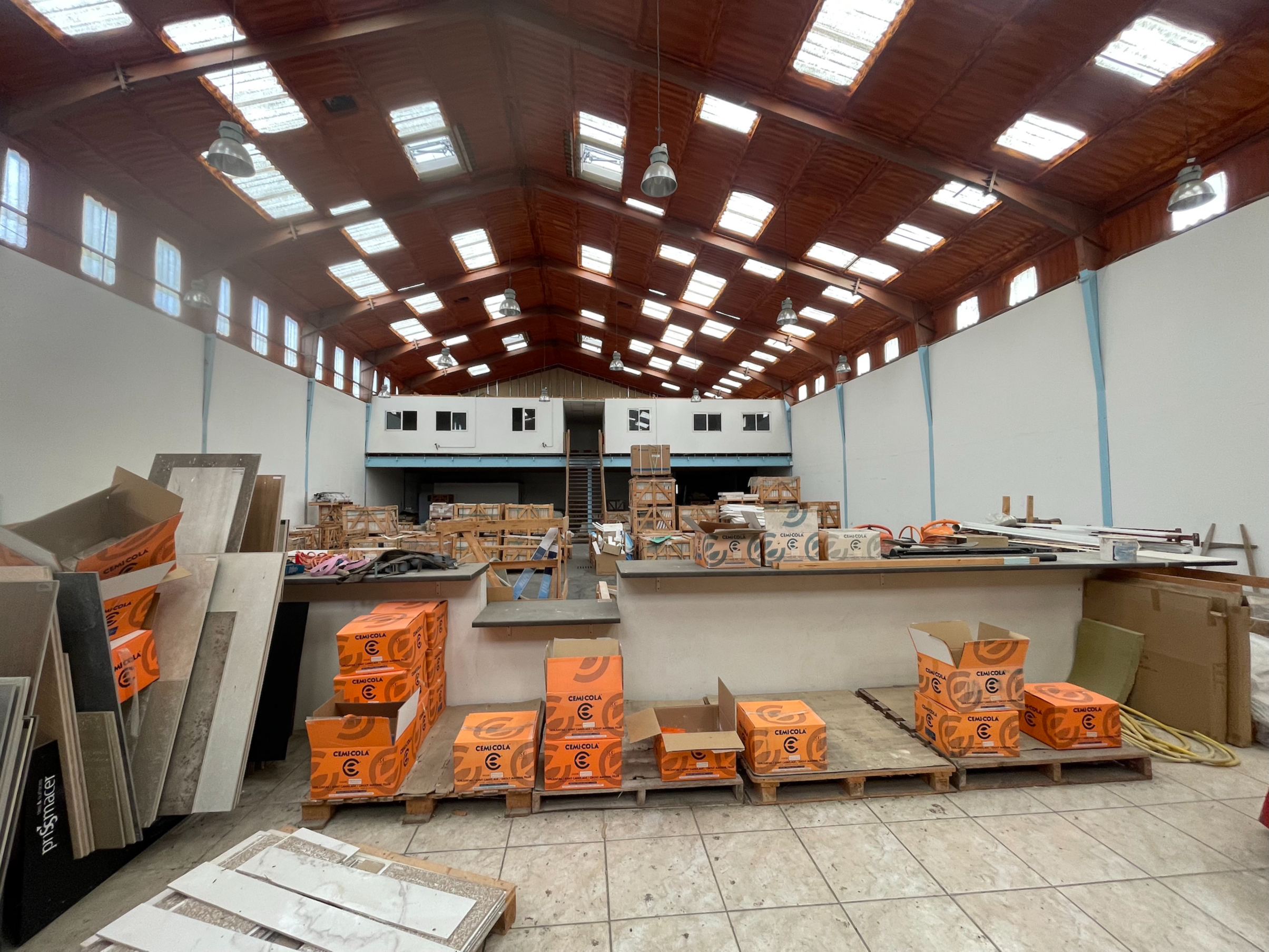 Entrepôt à vendre - 7613.0 m2 - 30 - Gard