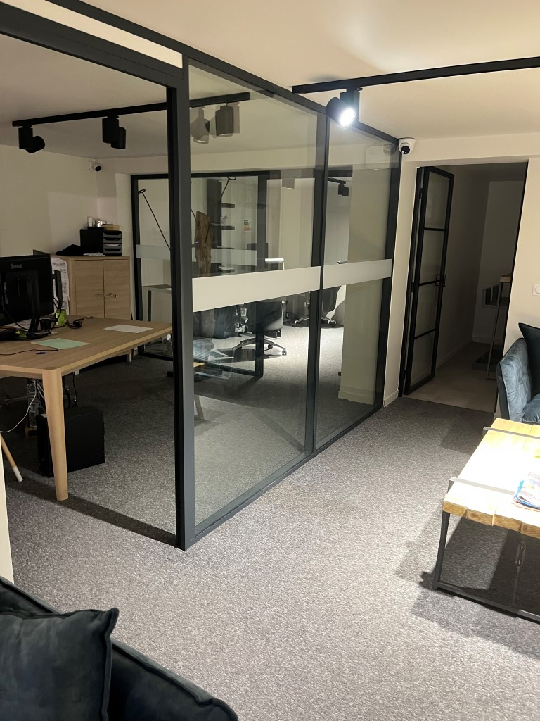 Local commercial à louer - 300.0 m2 - 34 - Herault