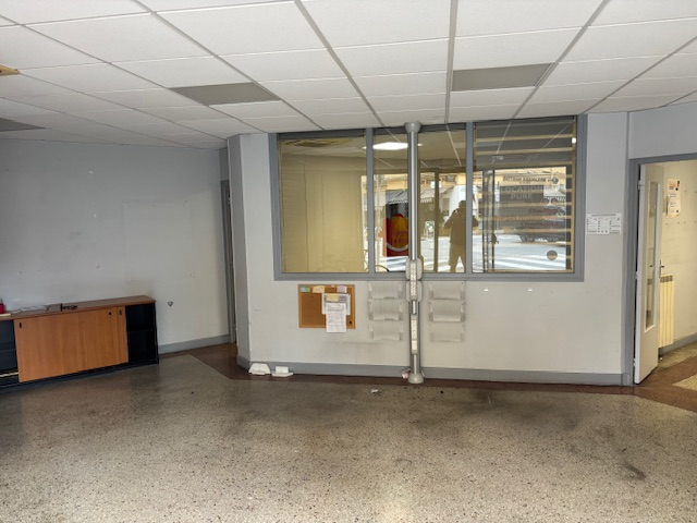 Local commercial à louer - 202.0 m2 - 06 - Alpes-Maritimes