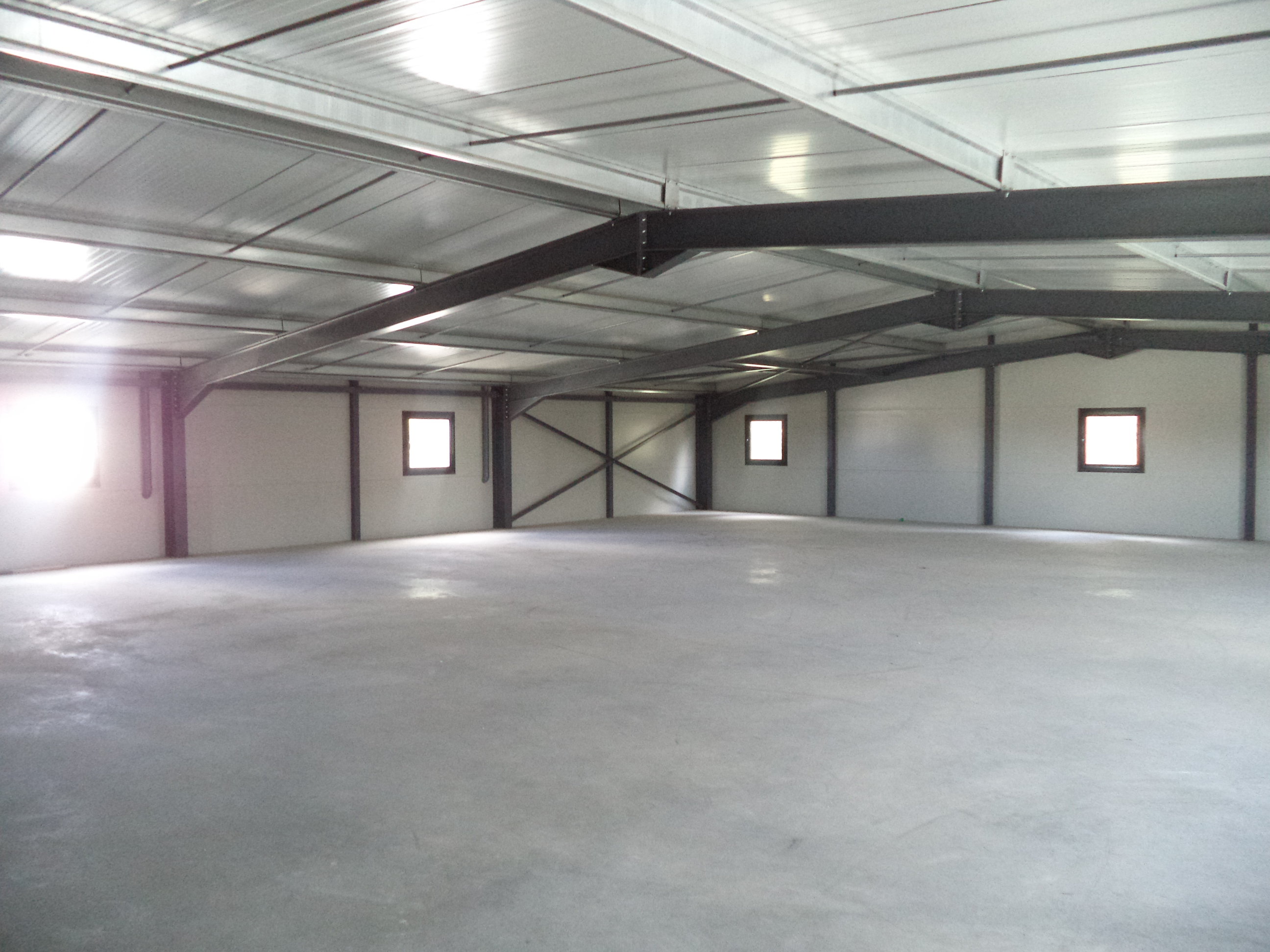 Local d'activité à louer - 400.0 m2 - 30 - Gard