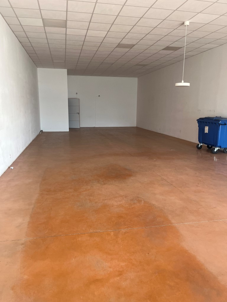 Local commercial à louer - 250.0 m2 - 30 - Gard