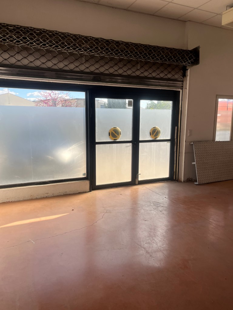 Local commercial à louer - 250.0 m2 - 30 - Gard